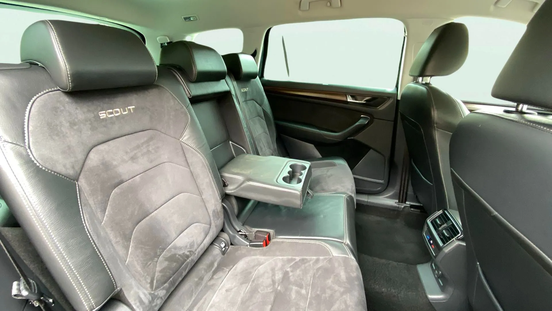 Škoda Kodiaq 2.0 TDI AdBlue DSG 4x4 - foto 12