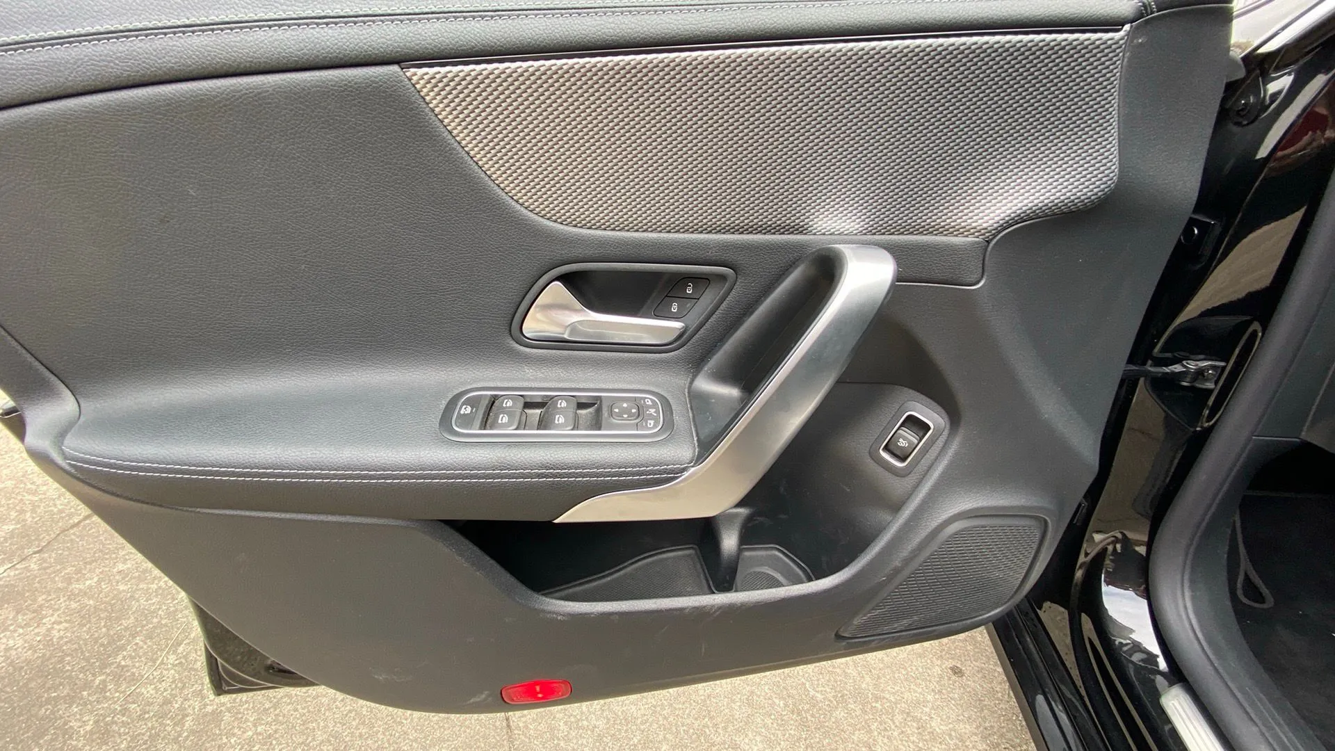 Mercedes-Benz CLA 200 D DCT - foto 14