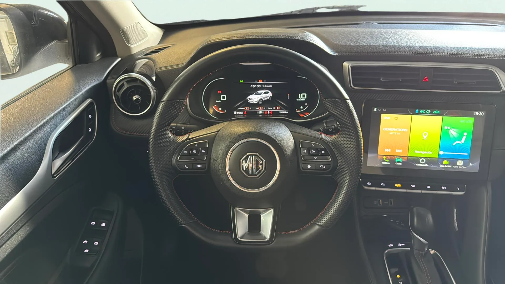 MG ZS 1.0T Luxury - foto 15