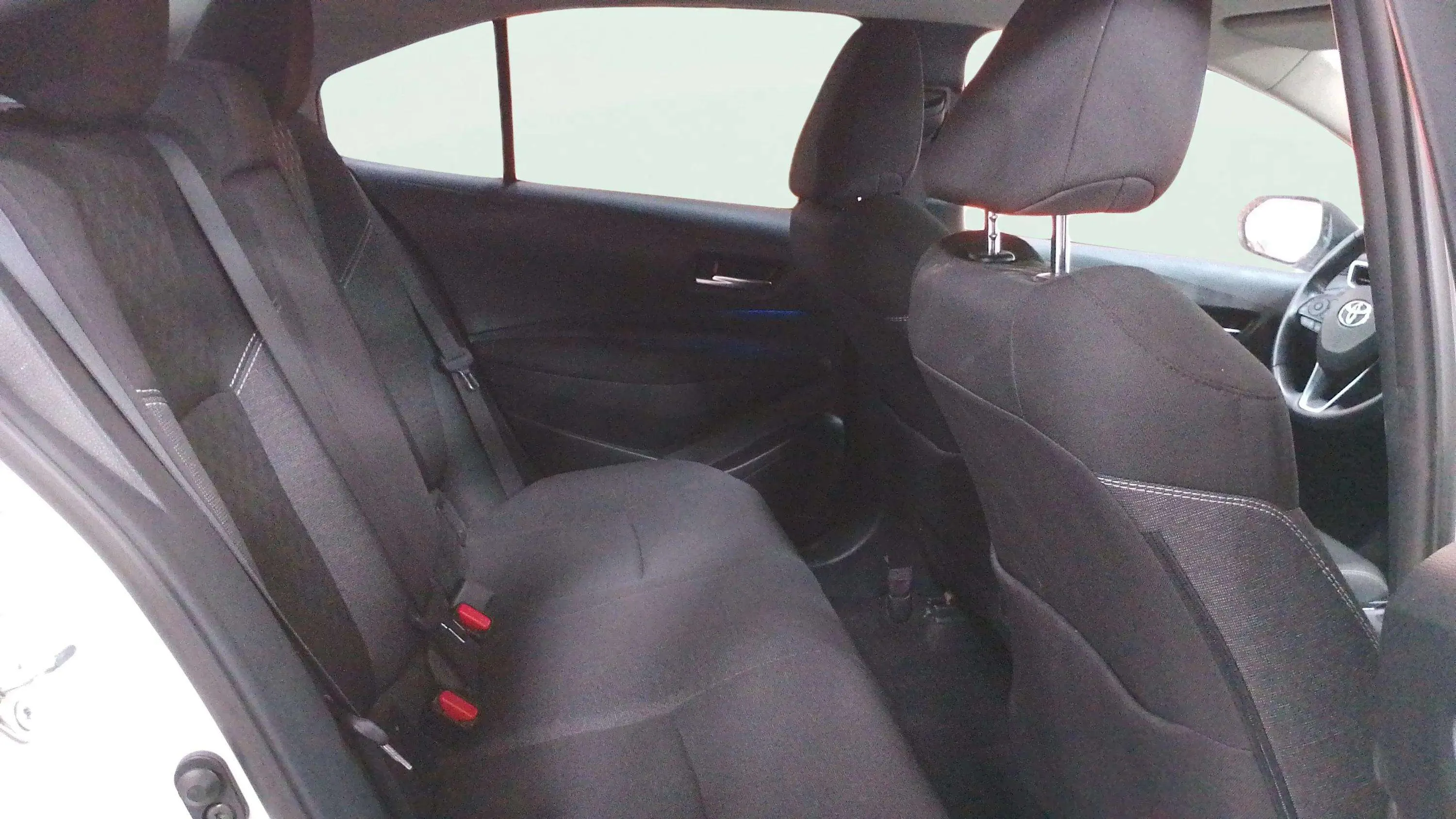 Toyota Corolla 140H Style - foto 16