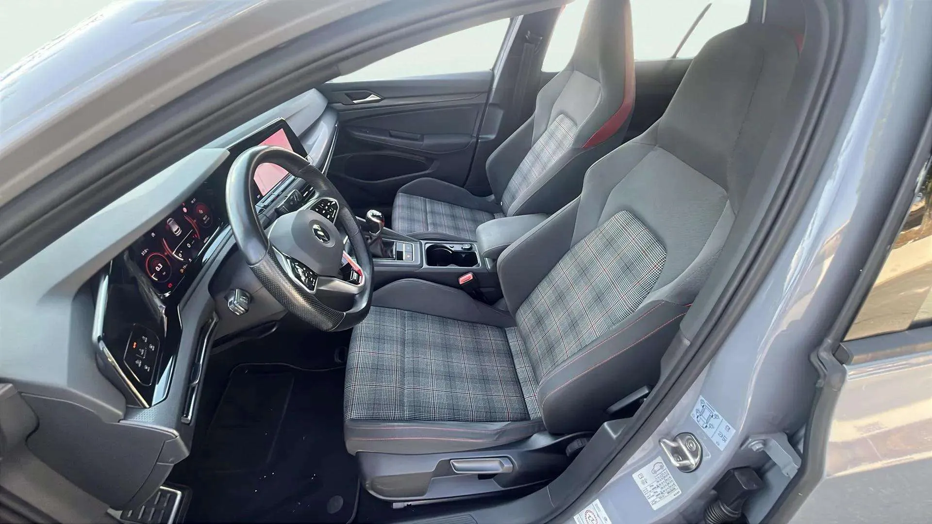 Volkswagen Golf GTI 2.0 TSI - foto 15
