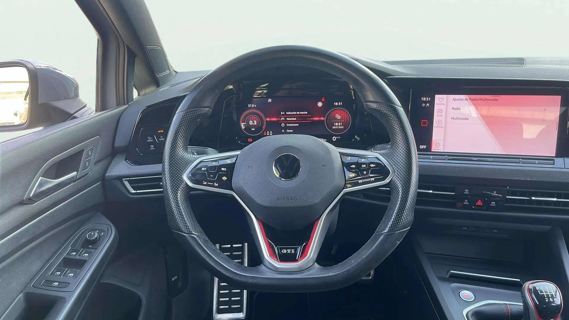 Volkswagen Golf GTI 2.0 TSI - foto 13