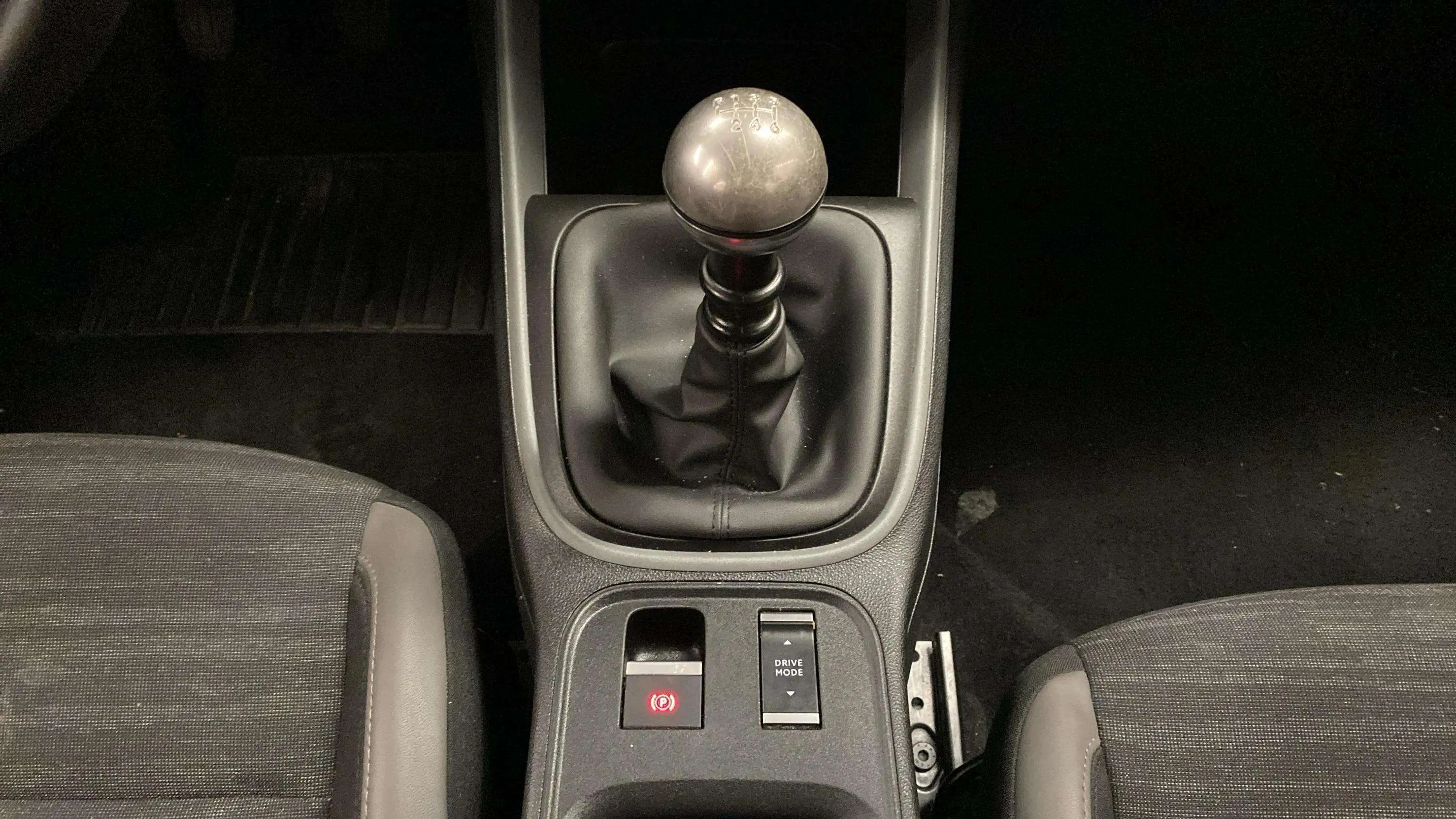 Jeep Avenger 1.2 G Longitude - foto 32