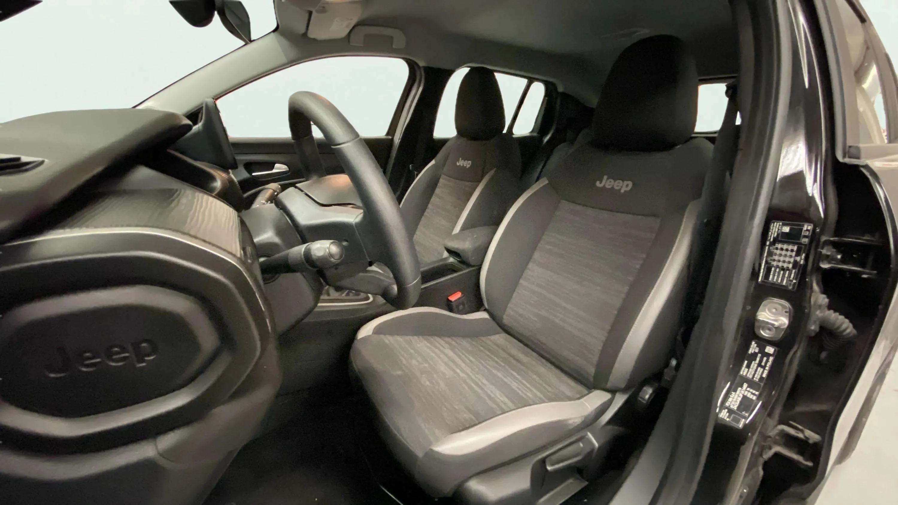 Jeep Avenger 1.2 G Longitude - foto 10