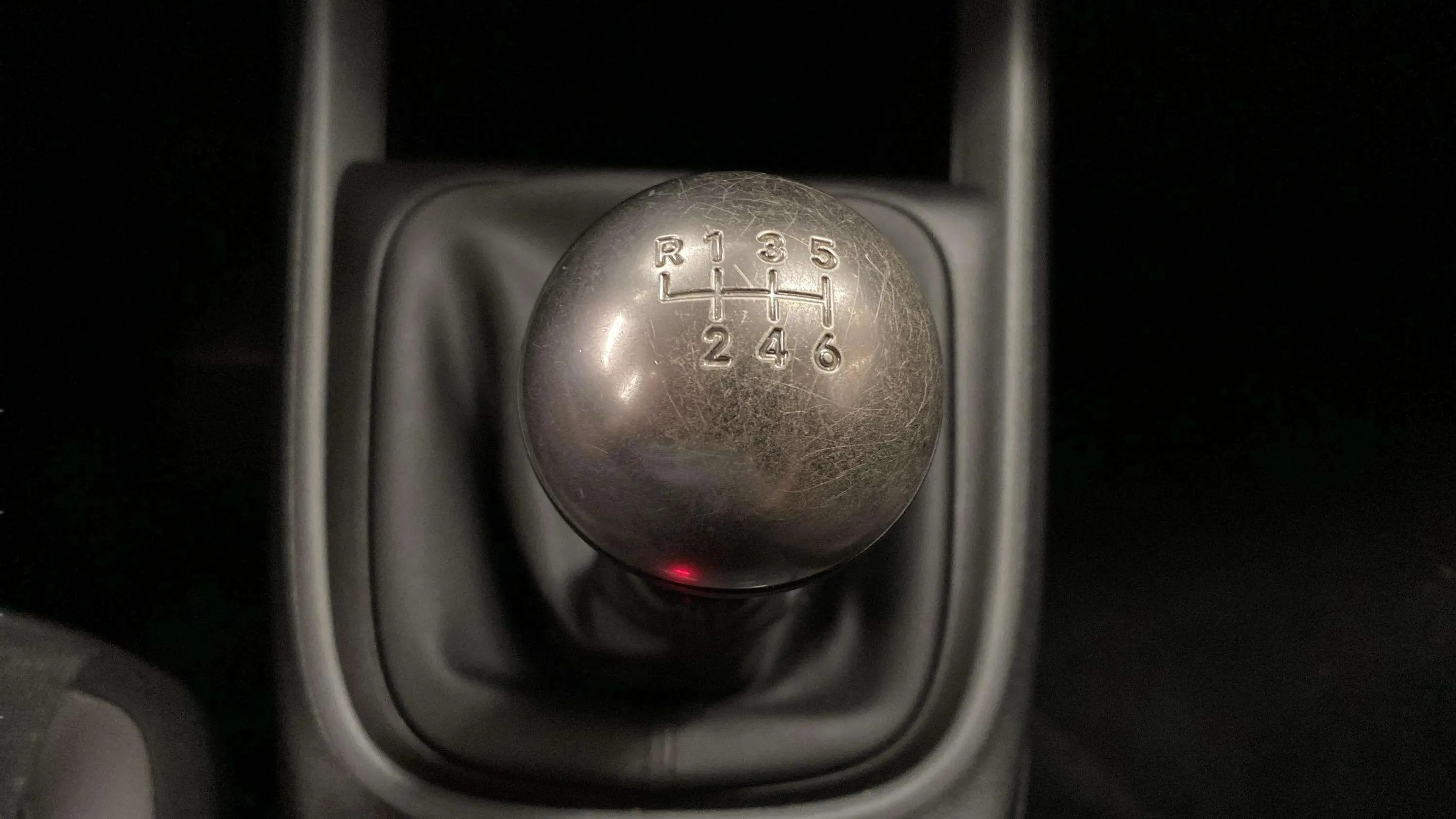 Jeep Avenger 1.2 G Longitude - foto 33