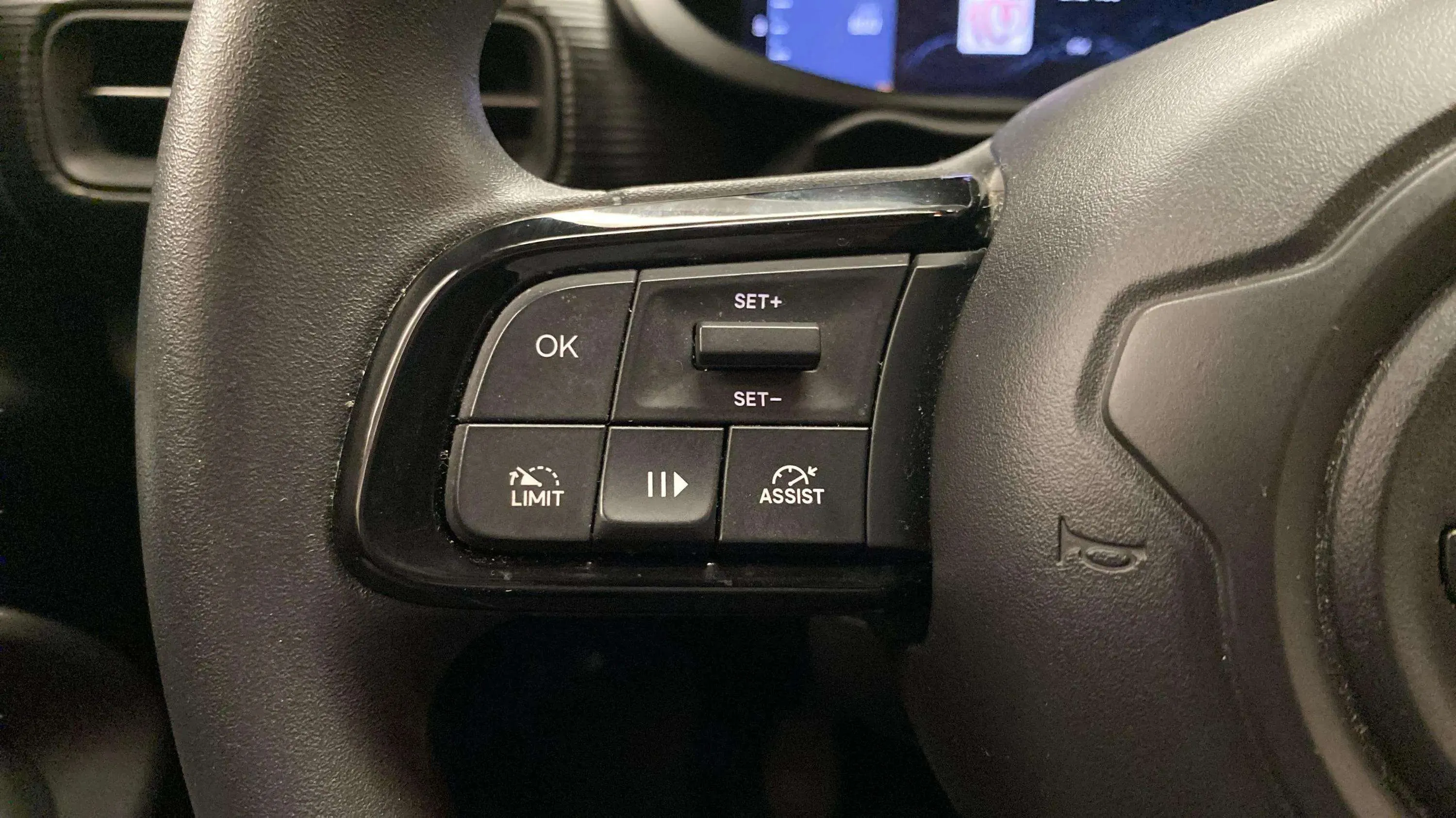 Jeep Avenger 1.2 G Longitude - foto 19