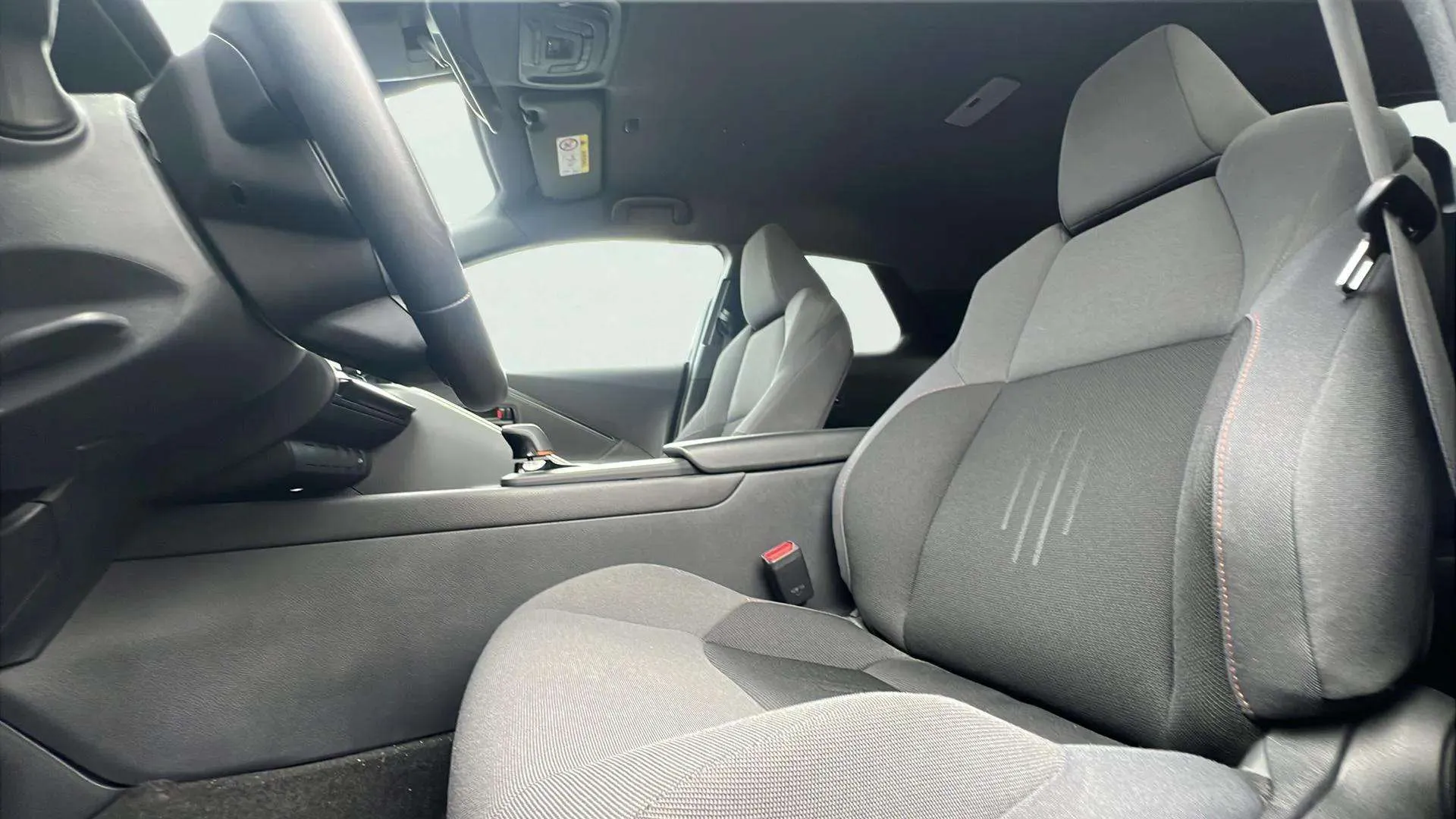 Toyota C-HR 1.8 140H Advance - foto 9