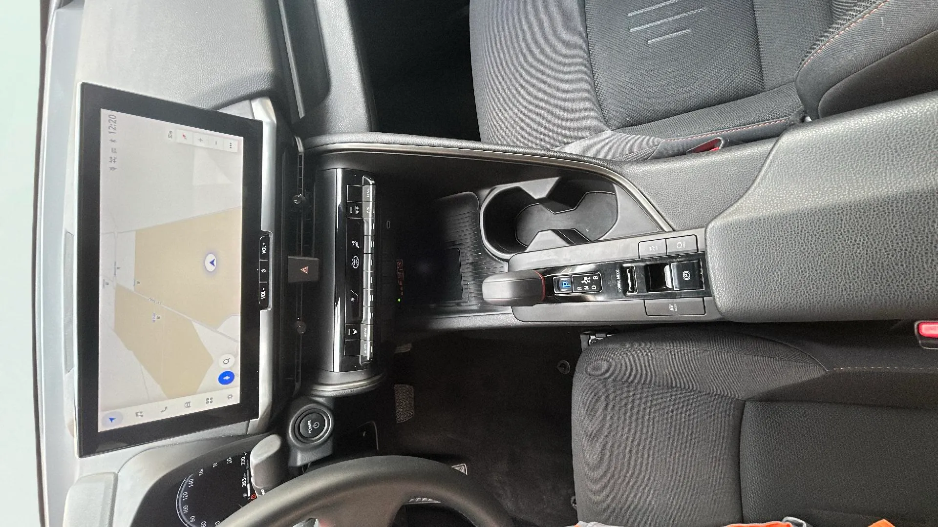 Toyota C-HR 1.8 140H Advance - foto 9