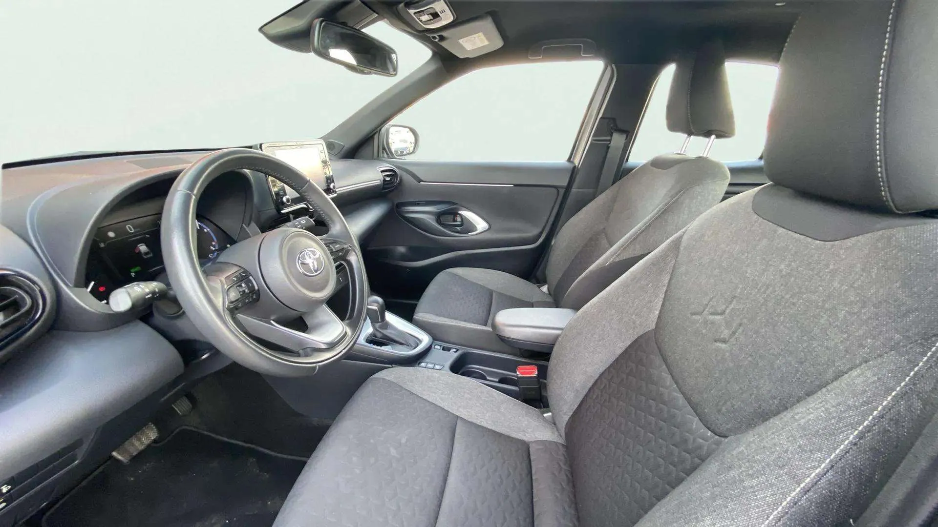 Toyota Yaris Cross 1.5 120H Active Tech - foto 10