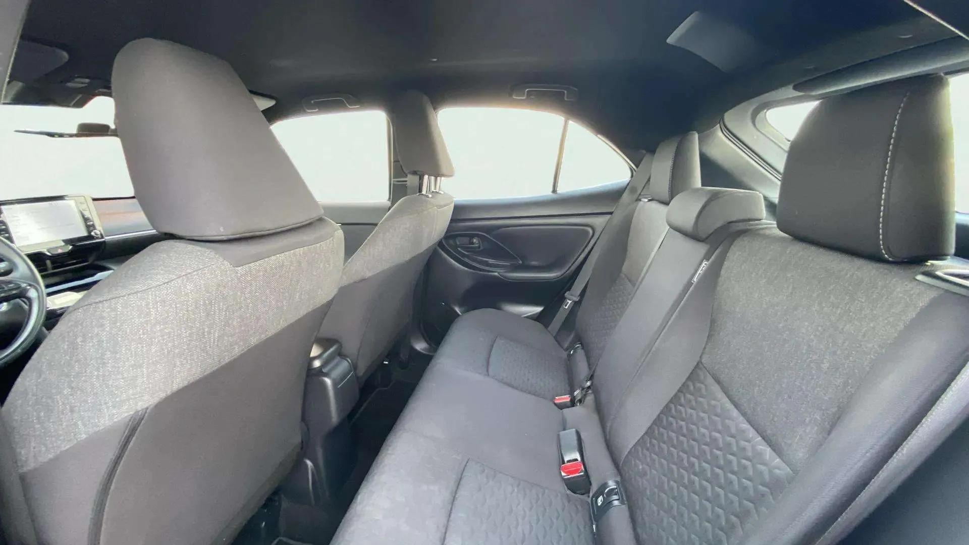 Toyota Yaris Cross 1.5 120H Active Tech - foto 11