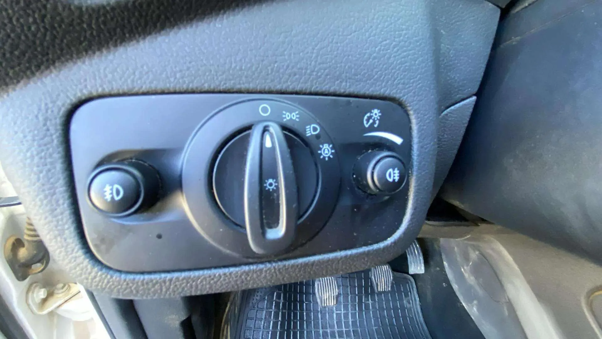 Ford Kuga 1.5 TDCi 4x2 Titanium - foto 20