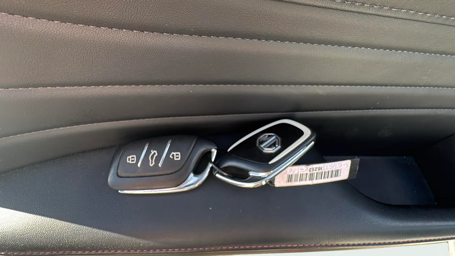 MG HS 1.5 Turbo GDI Luxury - foto 17