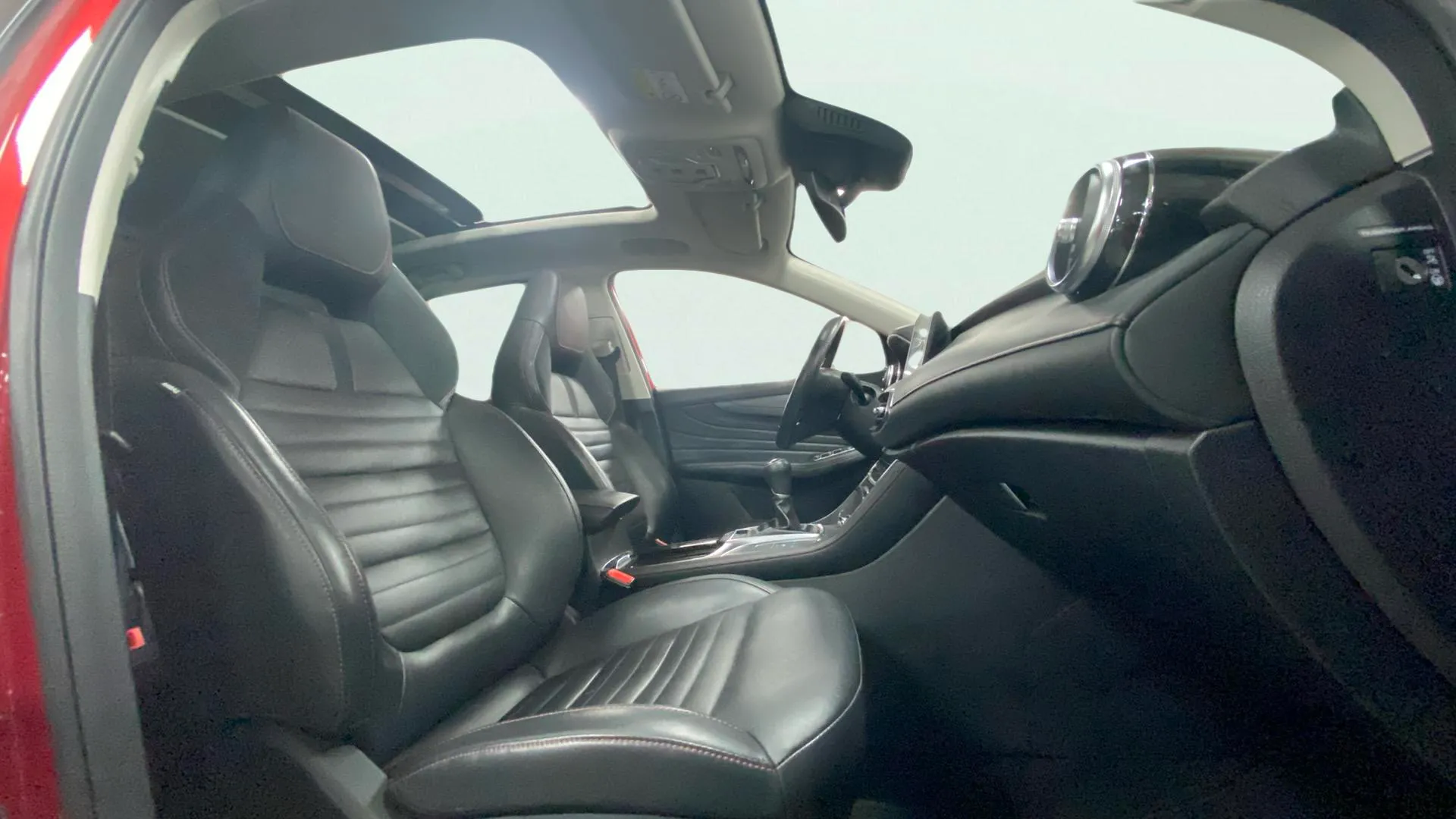MG HS 1.5 Turbo GDI Luxury DCT - foto 19