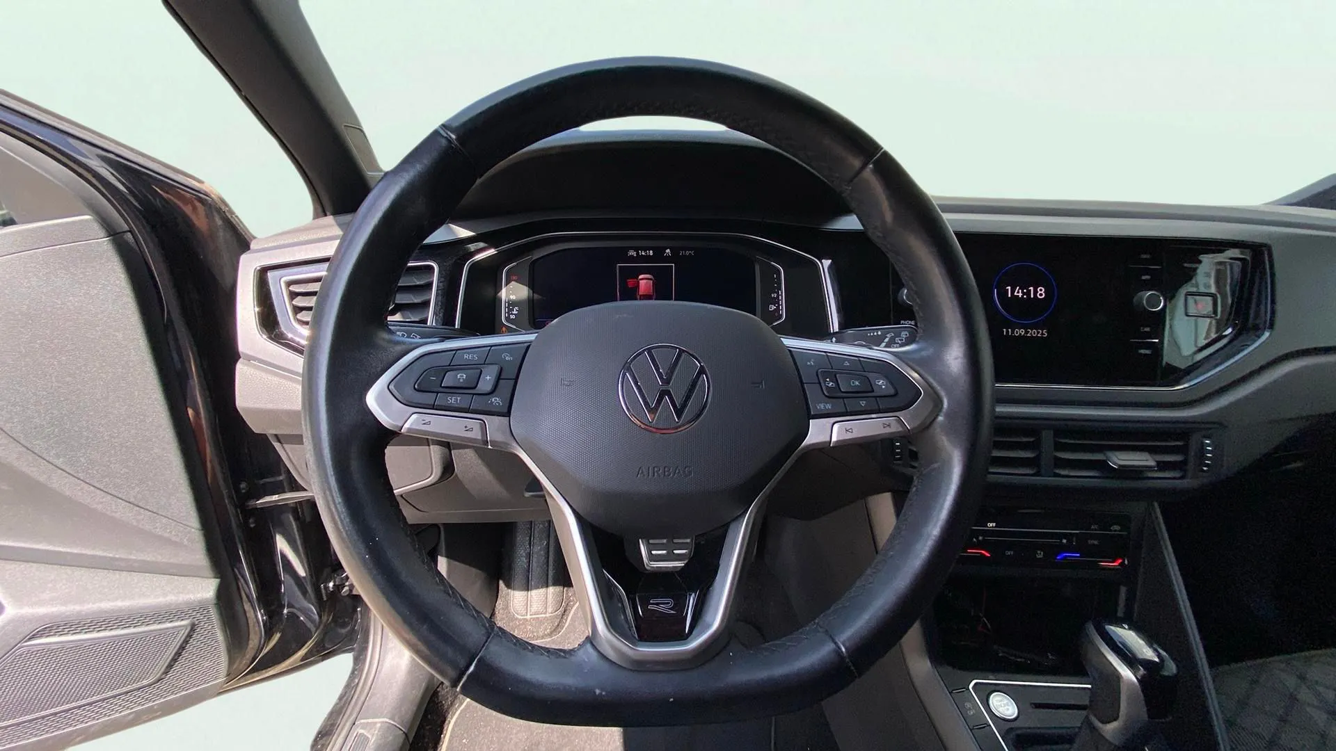Volkswagen Taigo R-Line 1.0 TSI DSG - foto 11