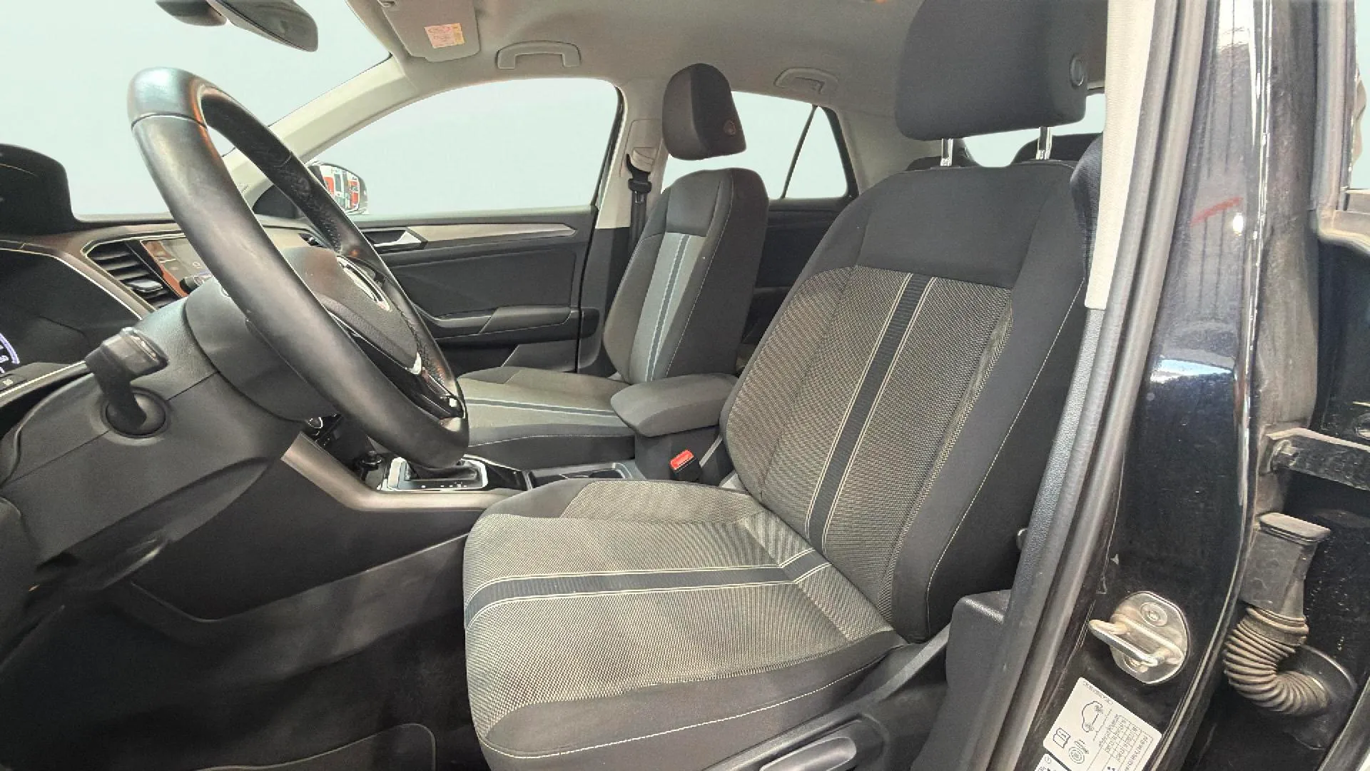 Volkswagen T-Roc Advance 1.5 TSI DSG - foto 10