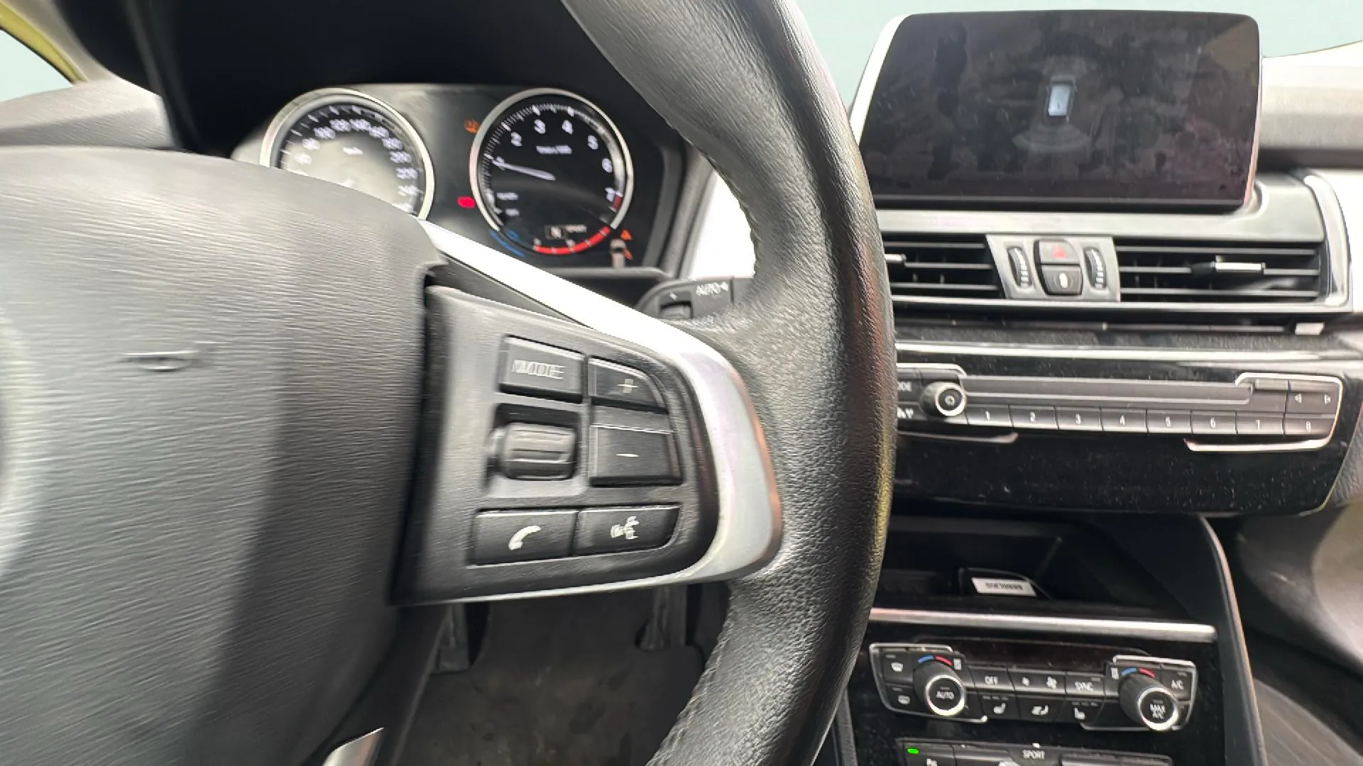 BMW Serie 2 Gran Tourer 216i - foto 20