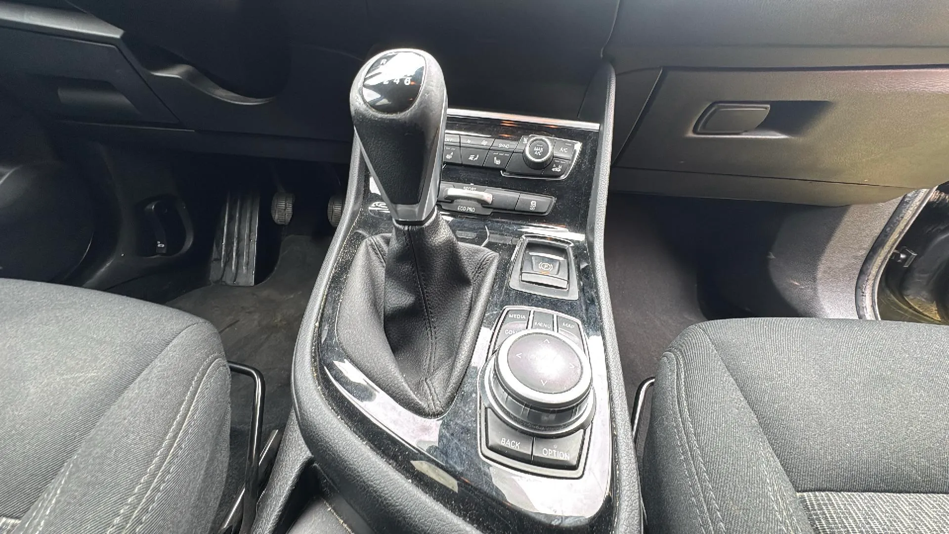BMW Serie 2 Gran Tourer 216i - foto 19