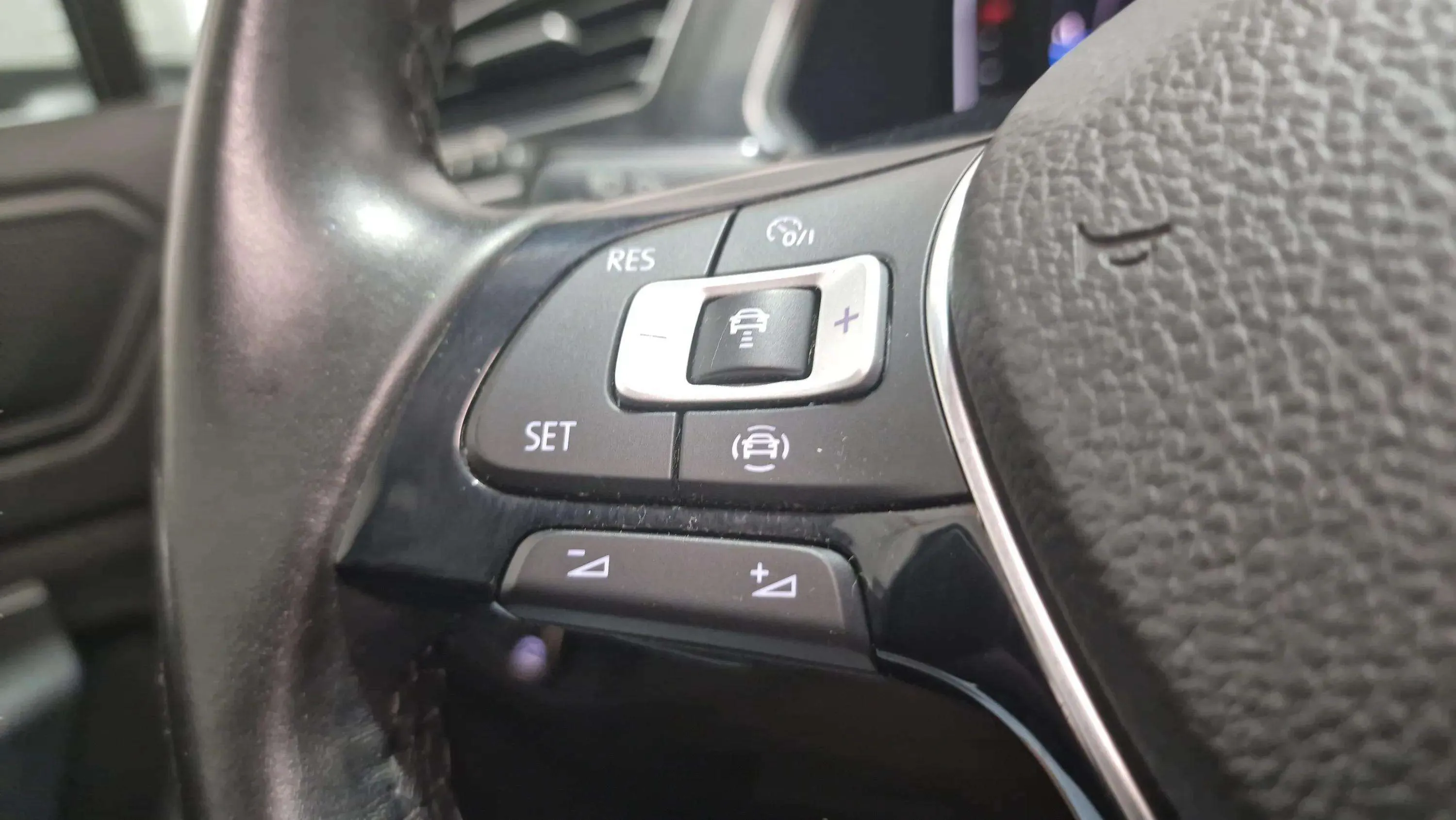 Volkswagen Tiguan Sport 2.0 TDI DSG - foto 16