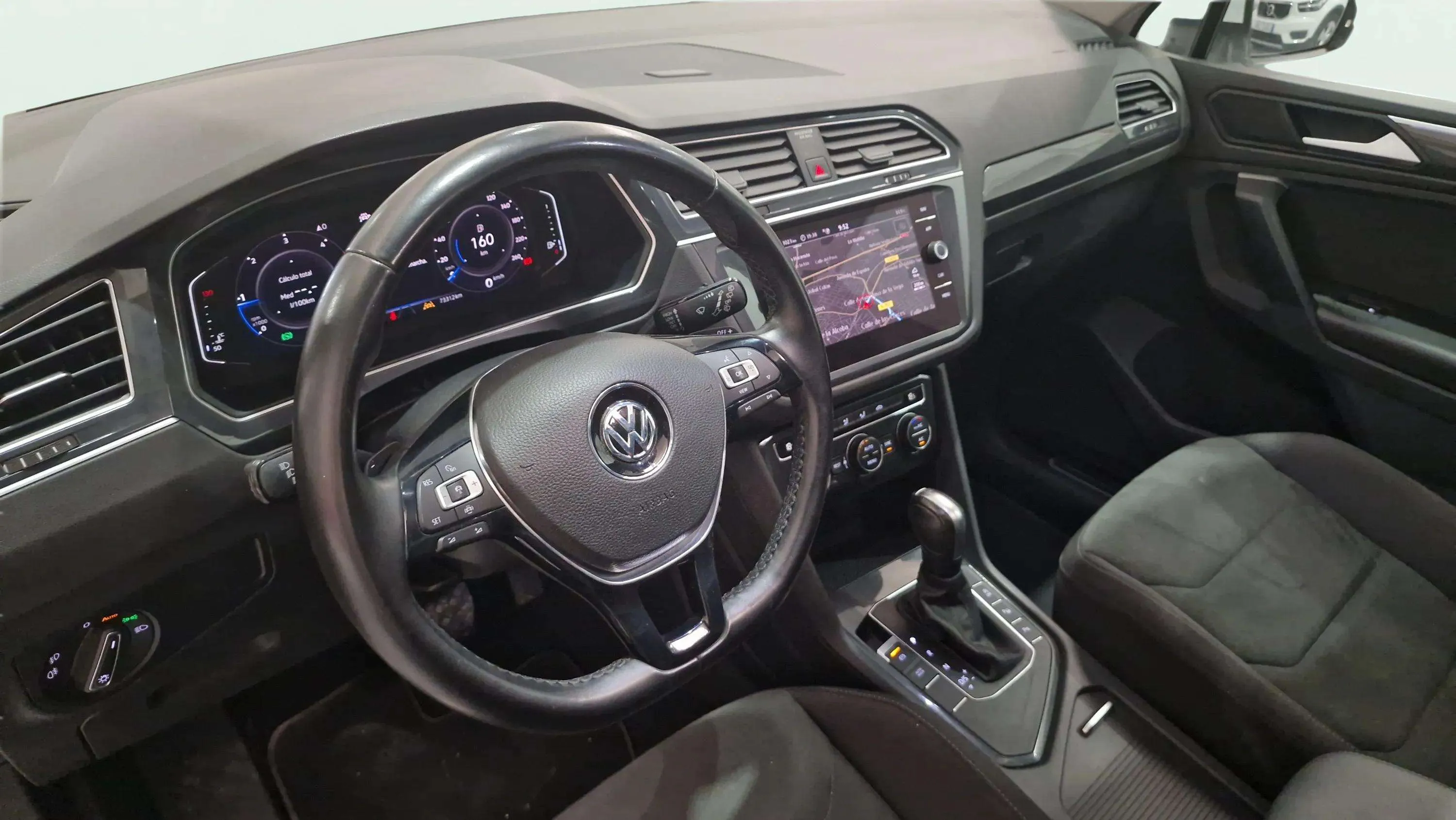 Volkswagen Tiguan Sport 2.0 TDI DSG - foto 11