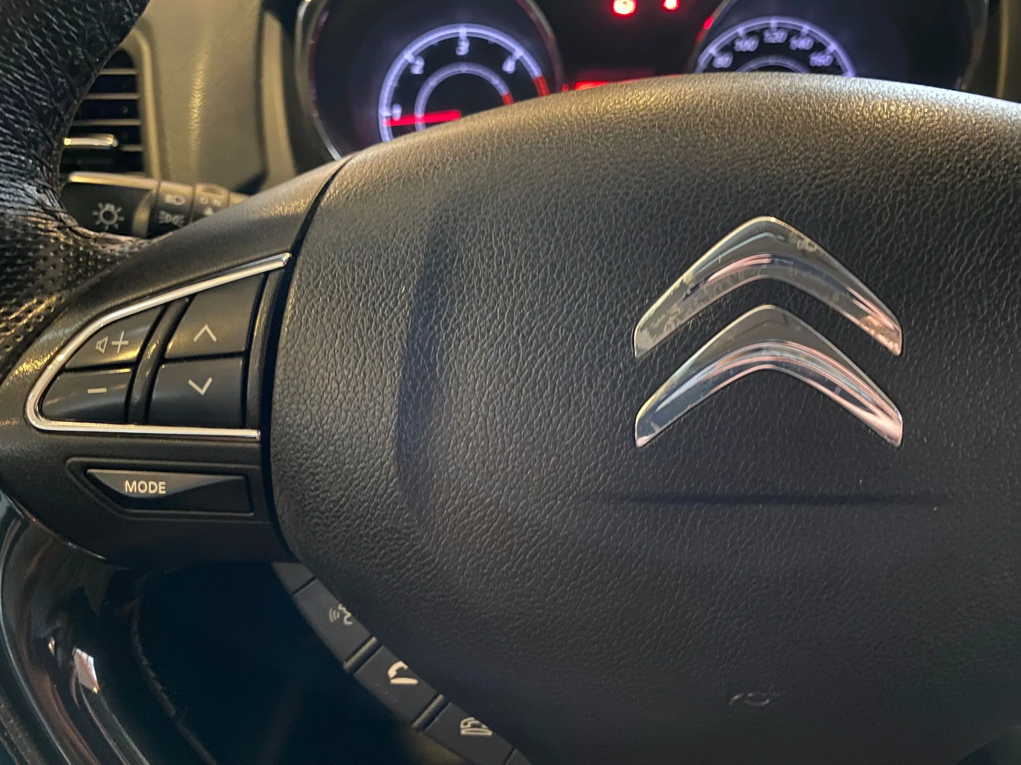 Citroën C4 Aircross HDi 2WD Feel Edition - foto 12