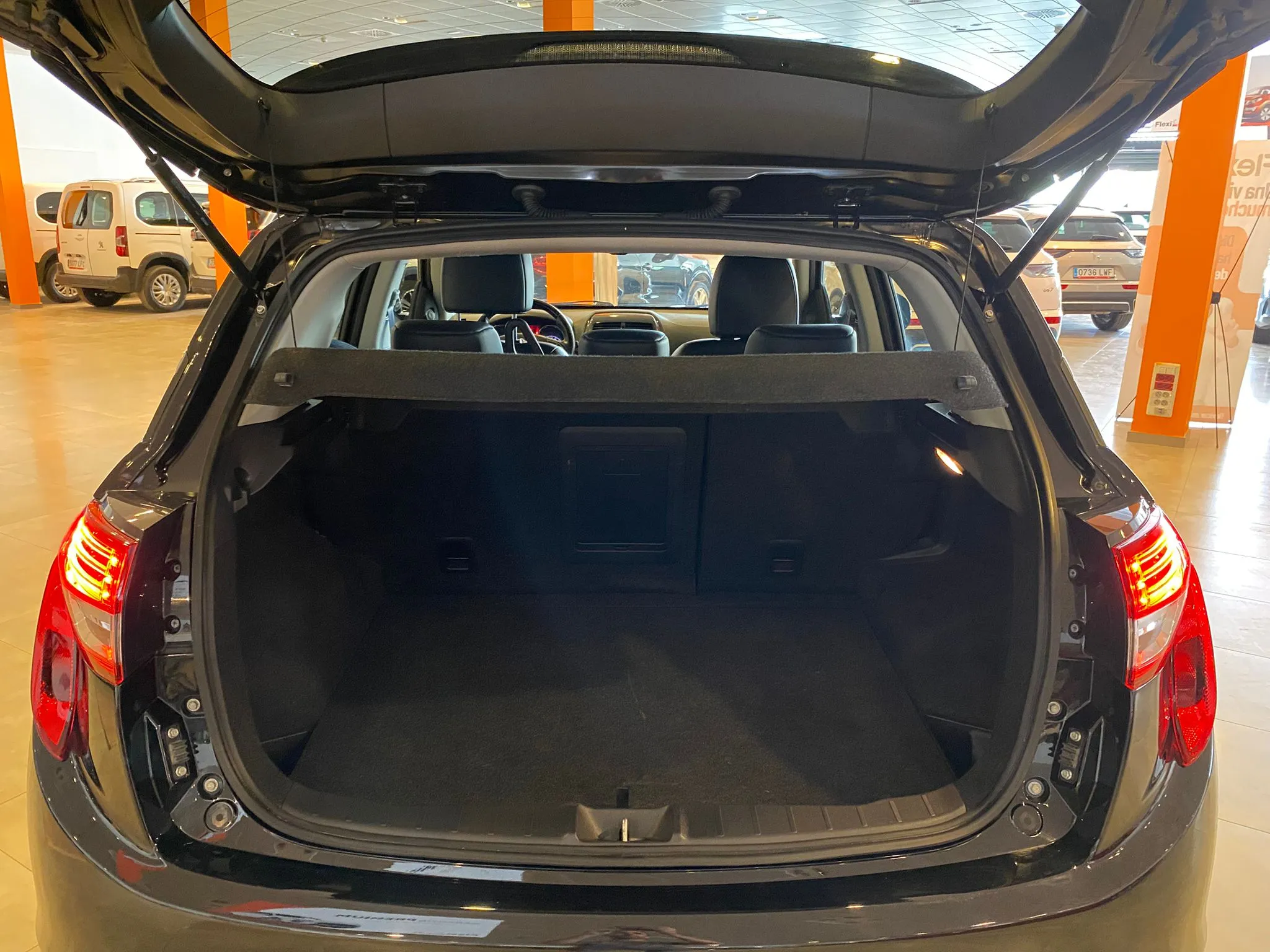 Citroën C4 Aircross HDi 2WD Feel Edition - foto 24