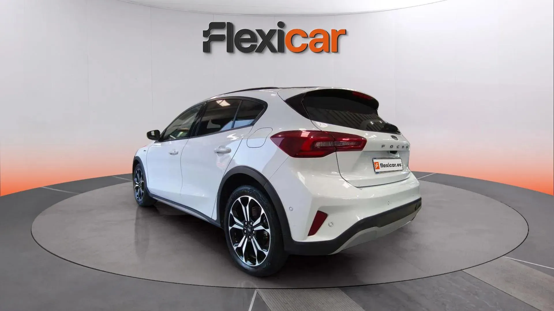 Ford Focus 1.0 EcoBoost MHEV Active - foto 5