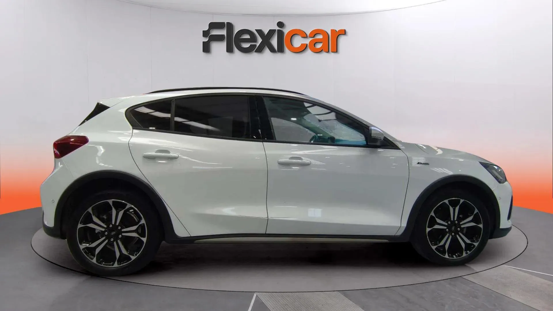 Ford Focus 1.0 EcoBoost MHEV Active - foto 8