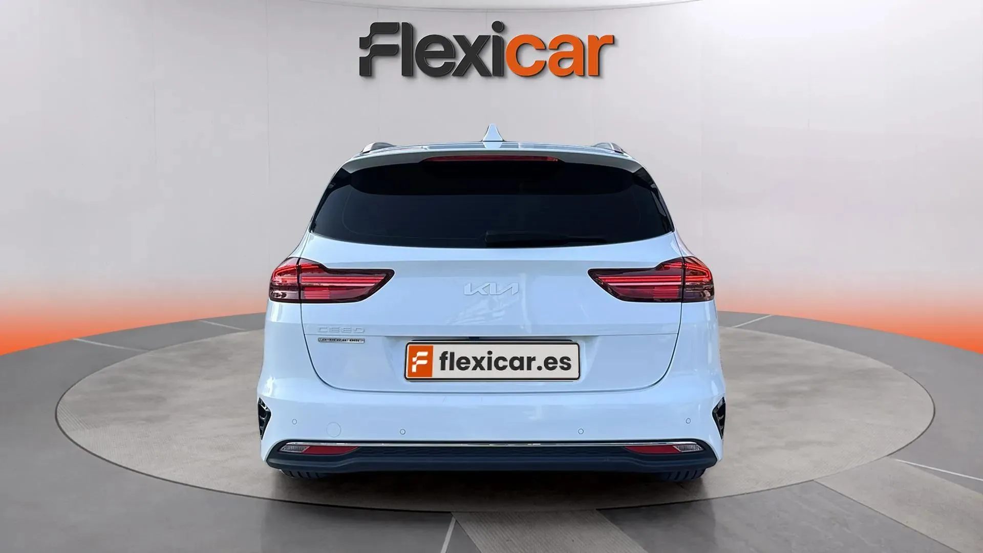 Kia Ceed Tourer 1.0 MHEV Drive DCT - foto 3