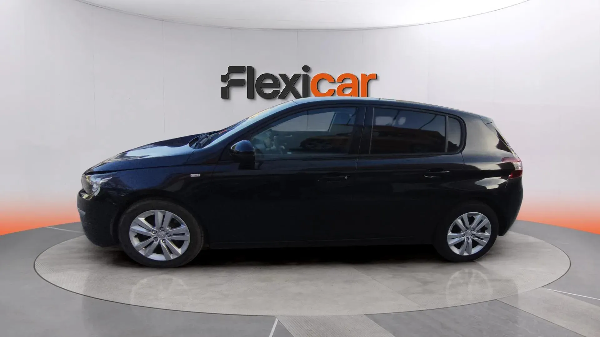 Peugeot 308 Style BlueHDi 130 - foto 32