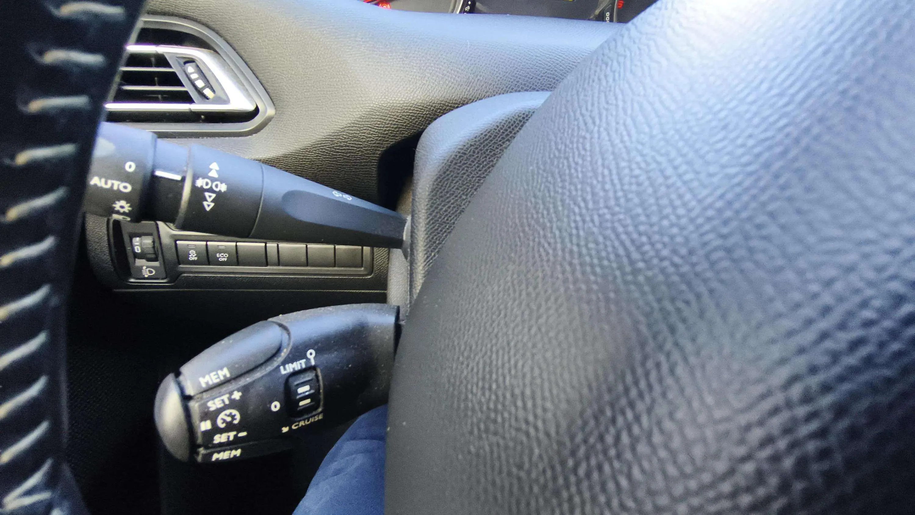 Peugeot 308 Style BlueHDi 130 - foto 41