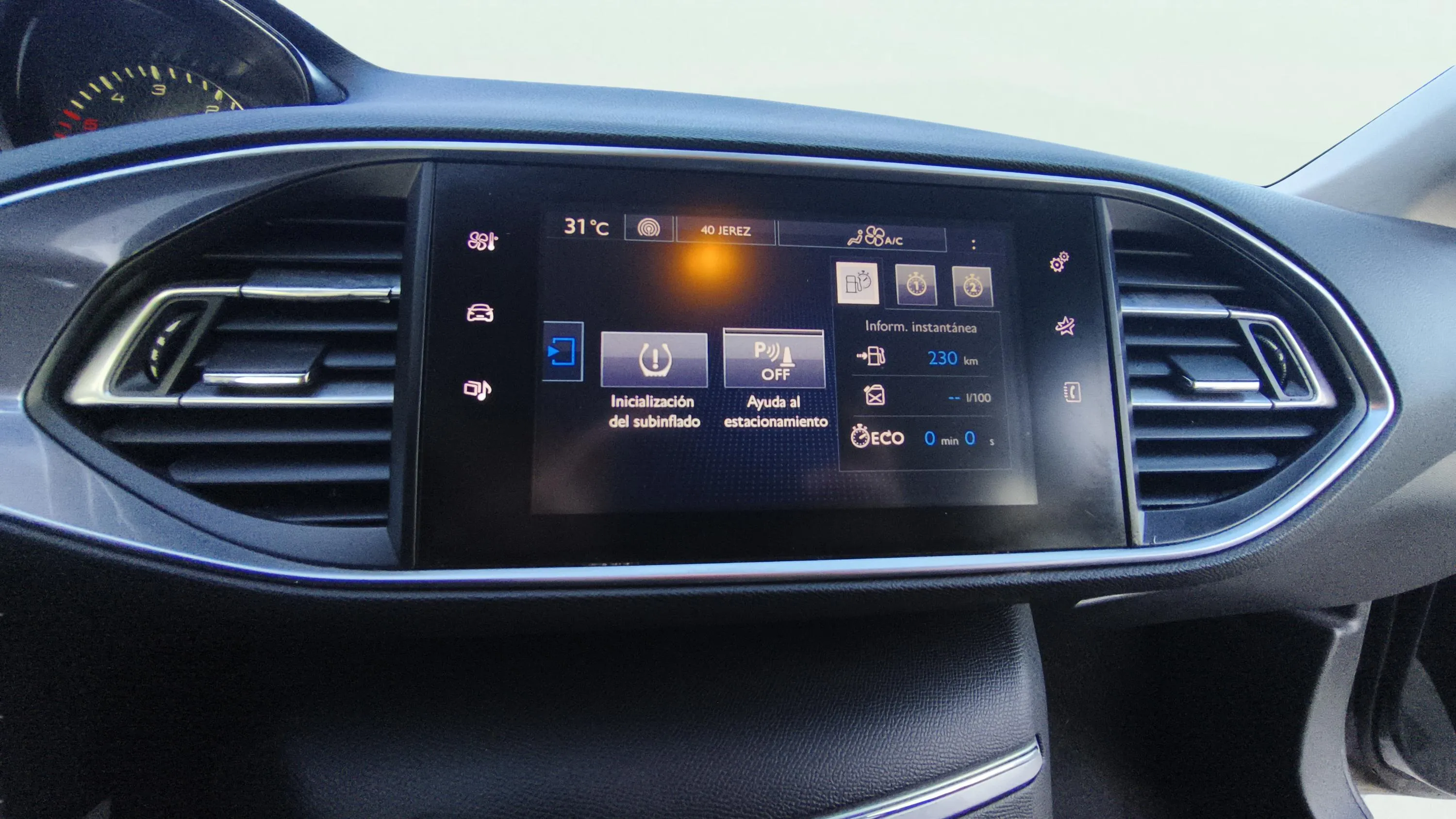 Peugeot 308 Style BlueHDi 130 - foto 29