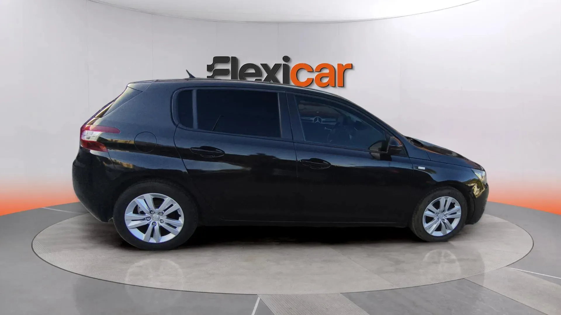 Peugeot 308 Style BlueHDi 130 - foto 38