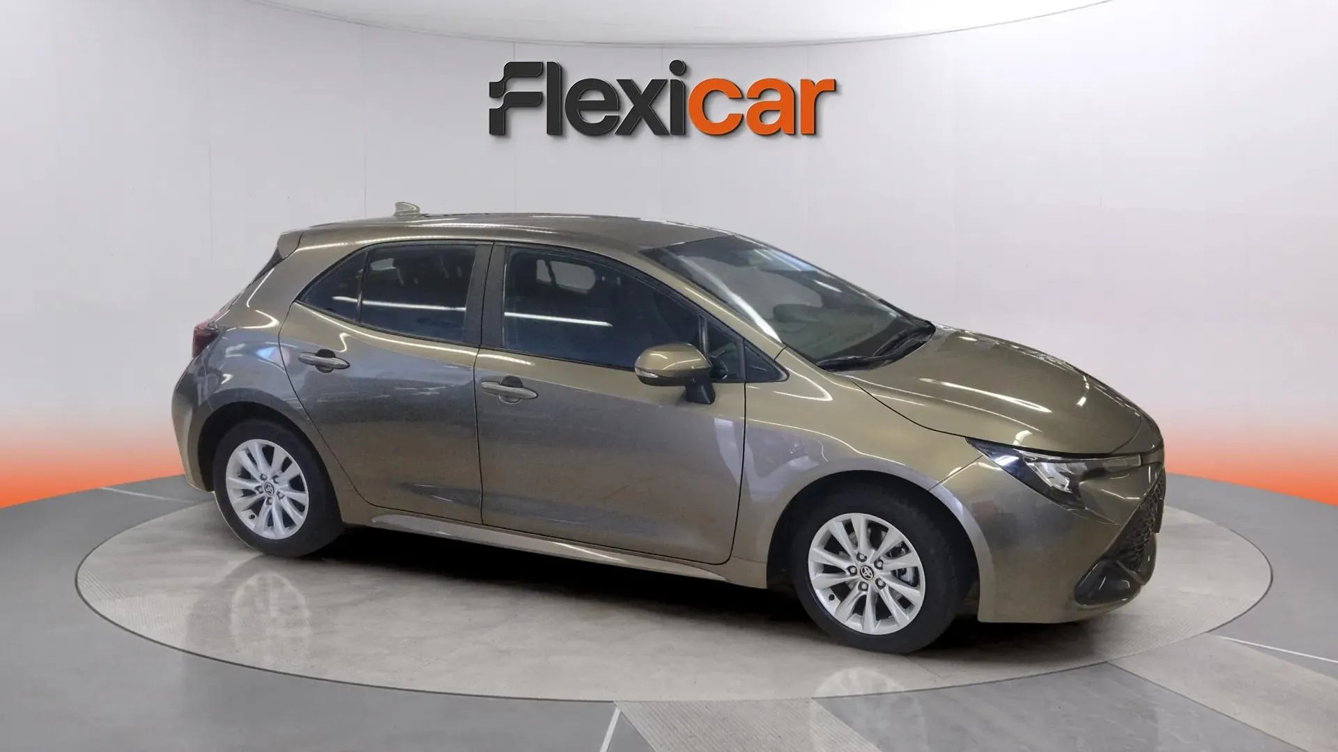Toyota Corolla 140H Active Plus - foto 3