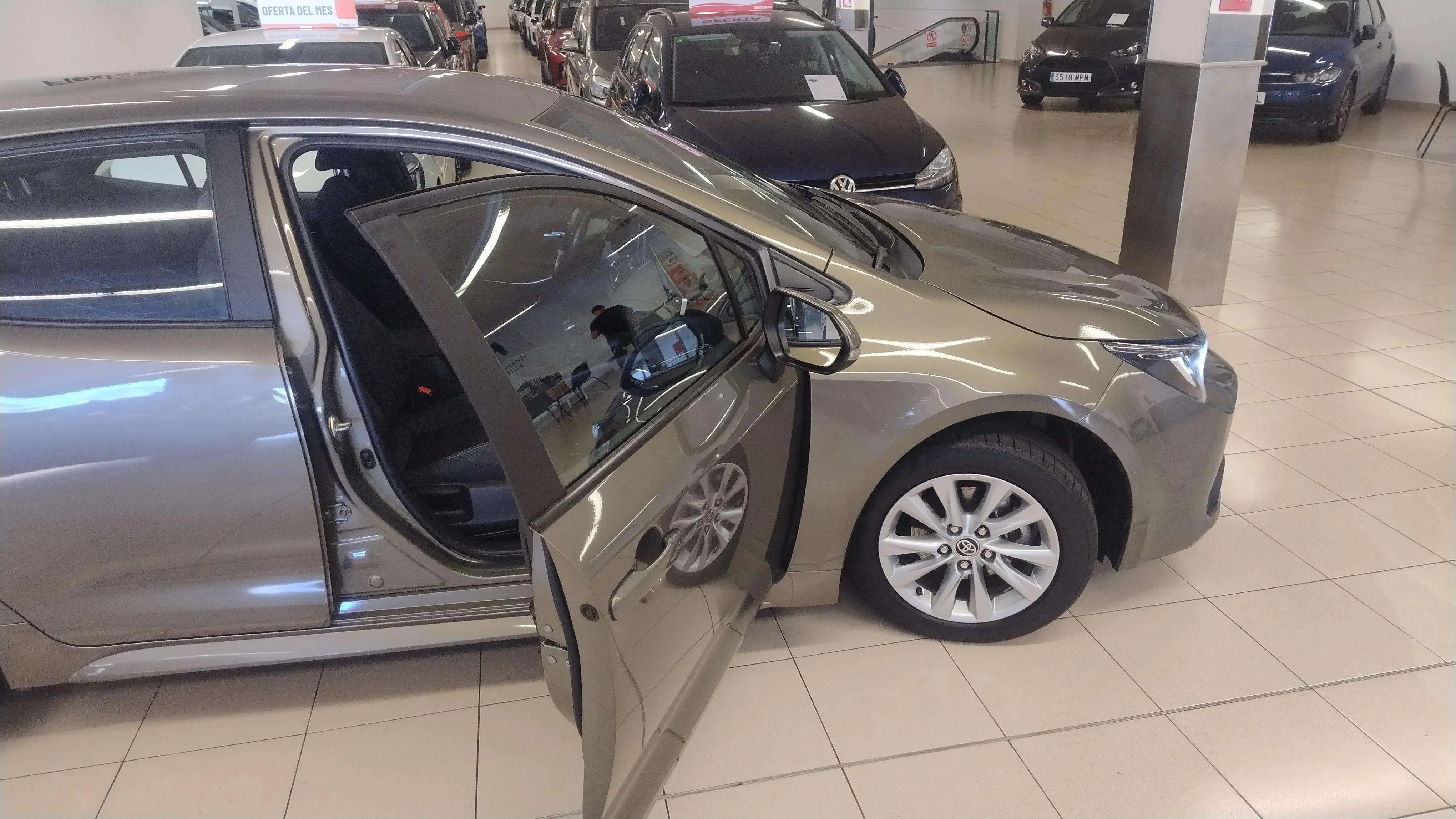 Toyota Corolla 140H Active Plus - foto 13