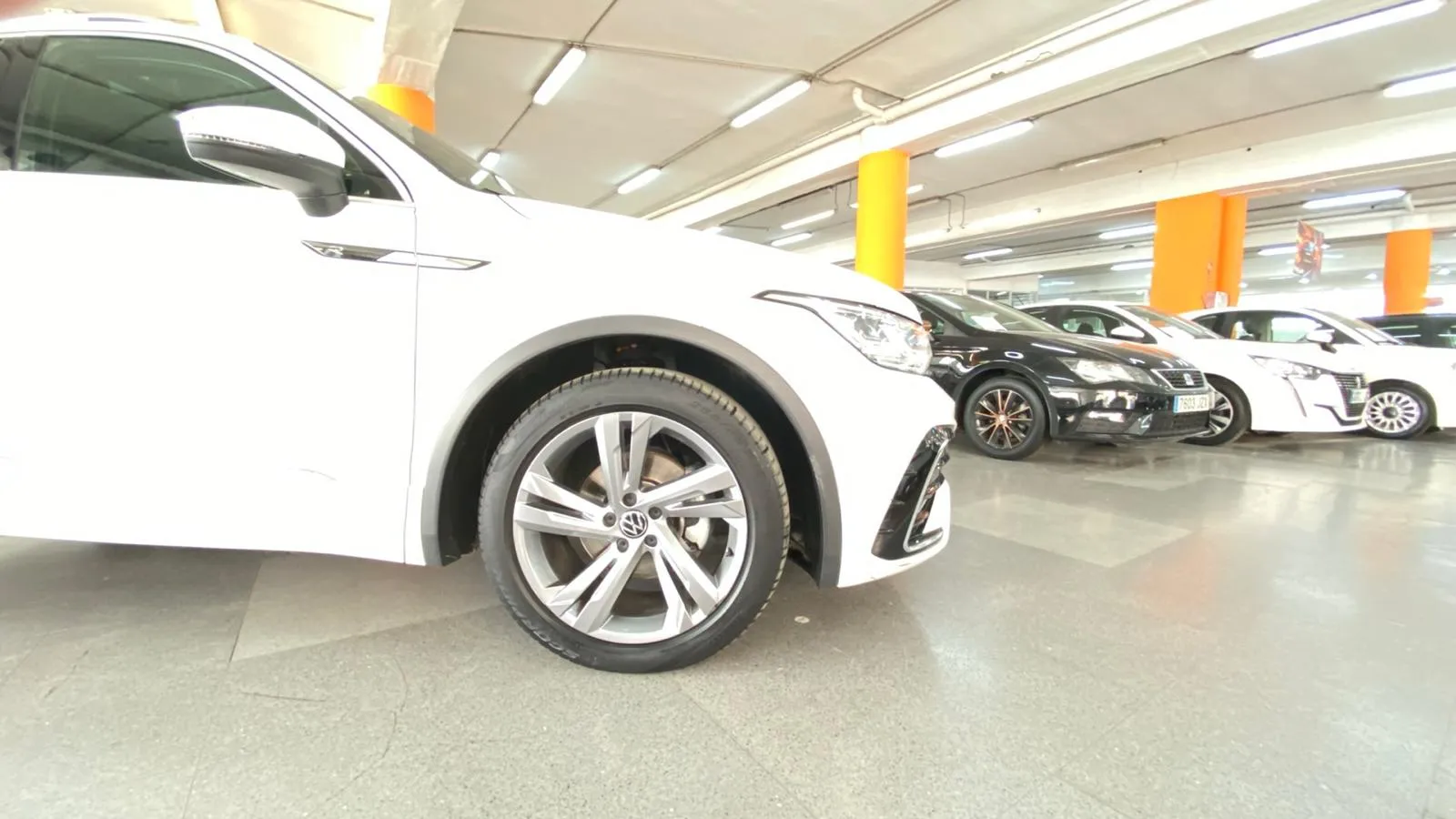 Volkswagen Tiguan R-Line 2.0 TDI DSG - foto 21