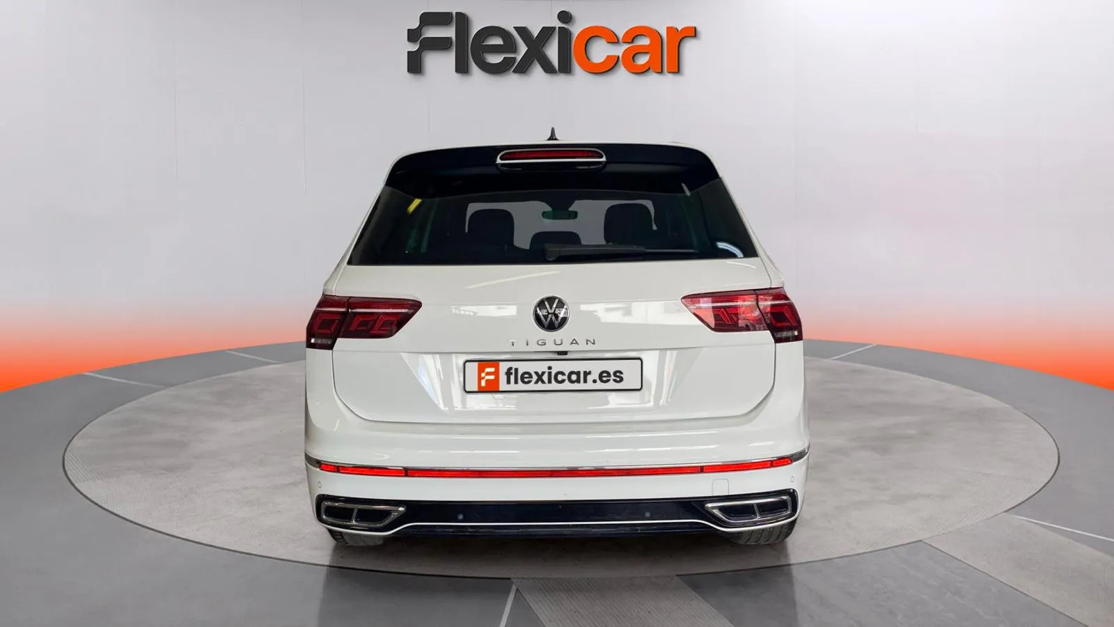 Volkswagen Tiguan R-Line 2.0 TDI DSG - foto 4