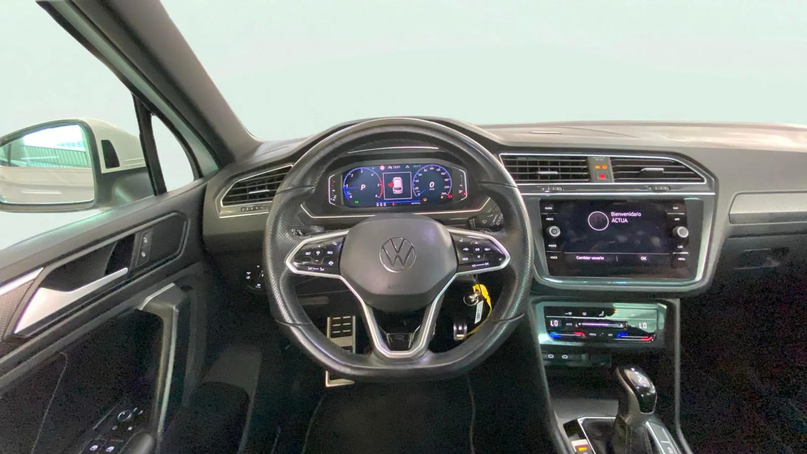 Volkswagen Tiguan R-Line 2.0 TDI DSG - foto 11