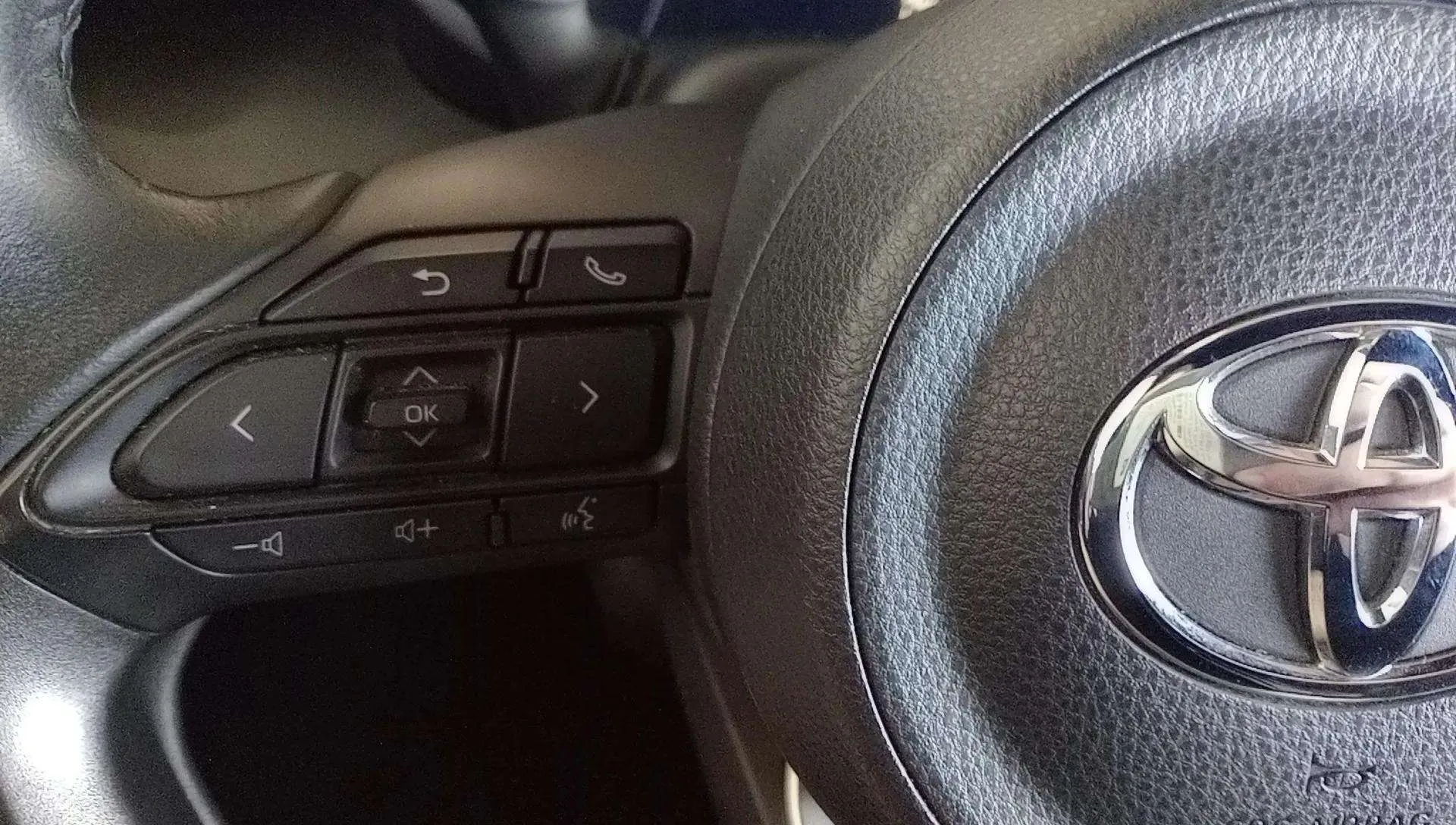 Toyota Yaris Cross 1.5 120H Active Tech - foto 14
