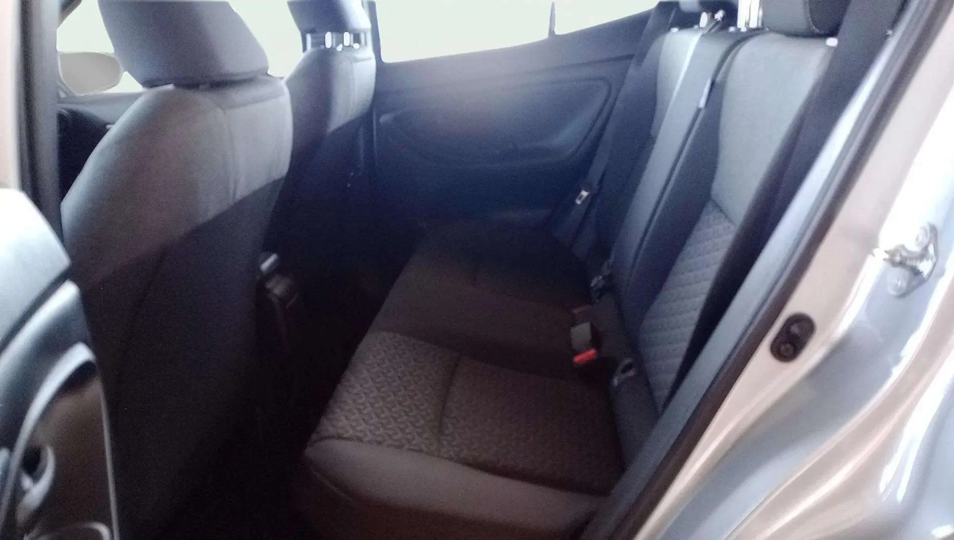 Toyota Yaris Cross 1.5 120H Active Tech - foto 10