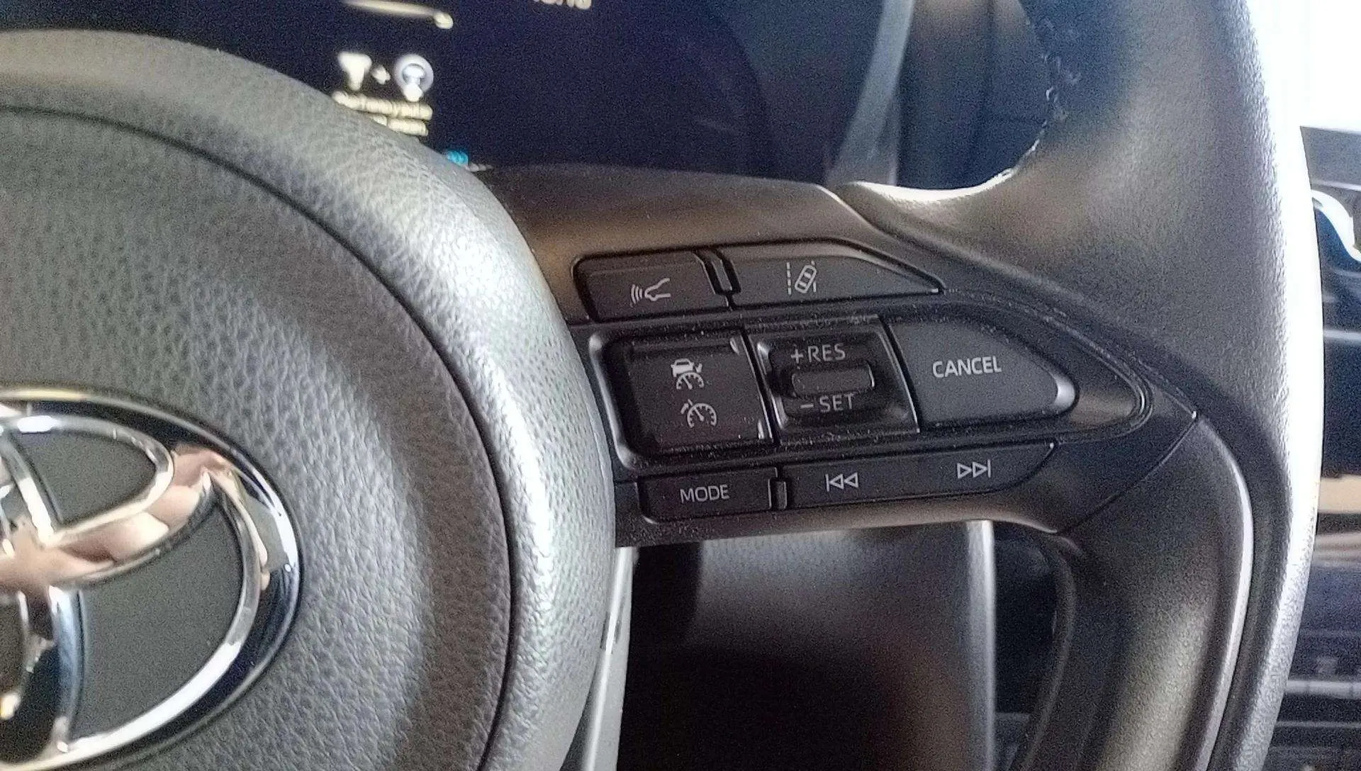 Toyota Yaris Cross 1.5 120H Active Tech - foto 15