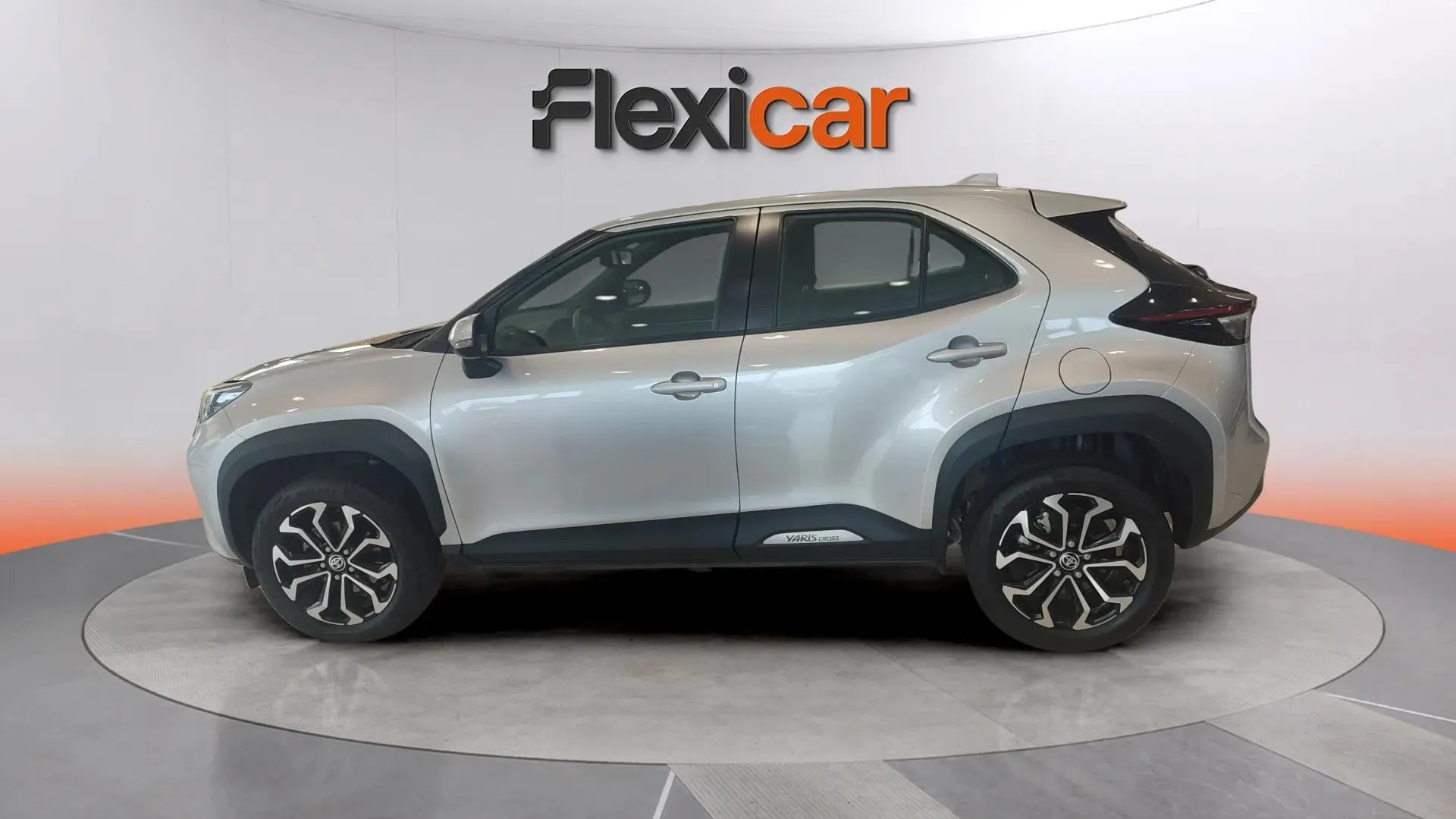 Toyota Yaris Cross 1.5 120H Active Tech - foto 4