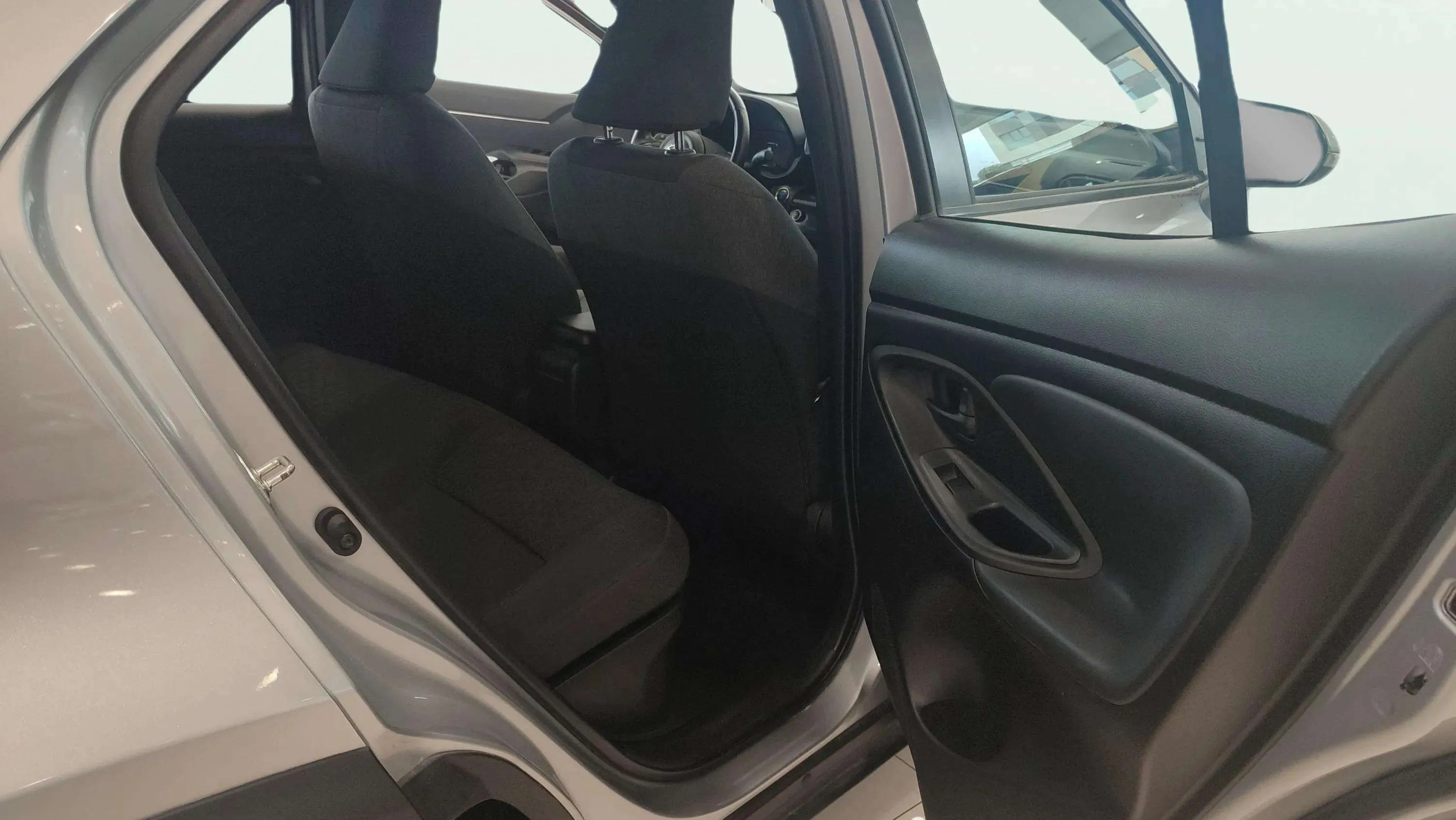 Toyota Yaris Cross 1.5 120H Active Tech - foto 15