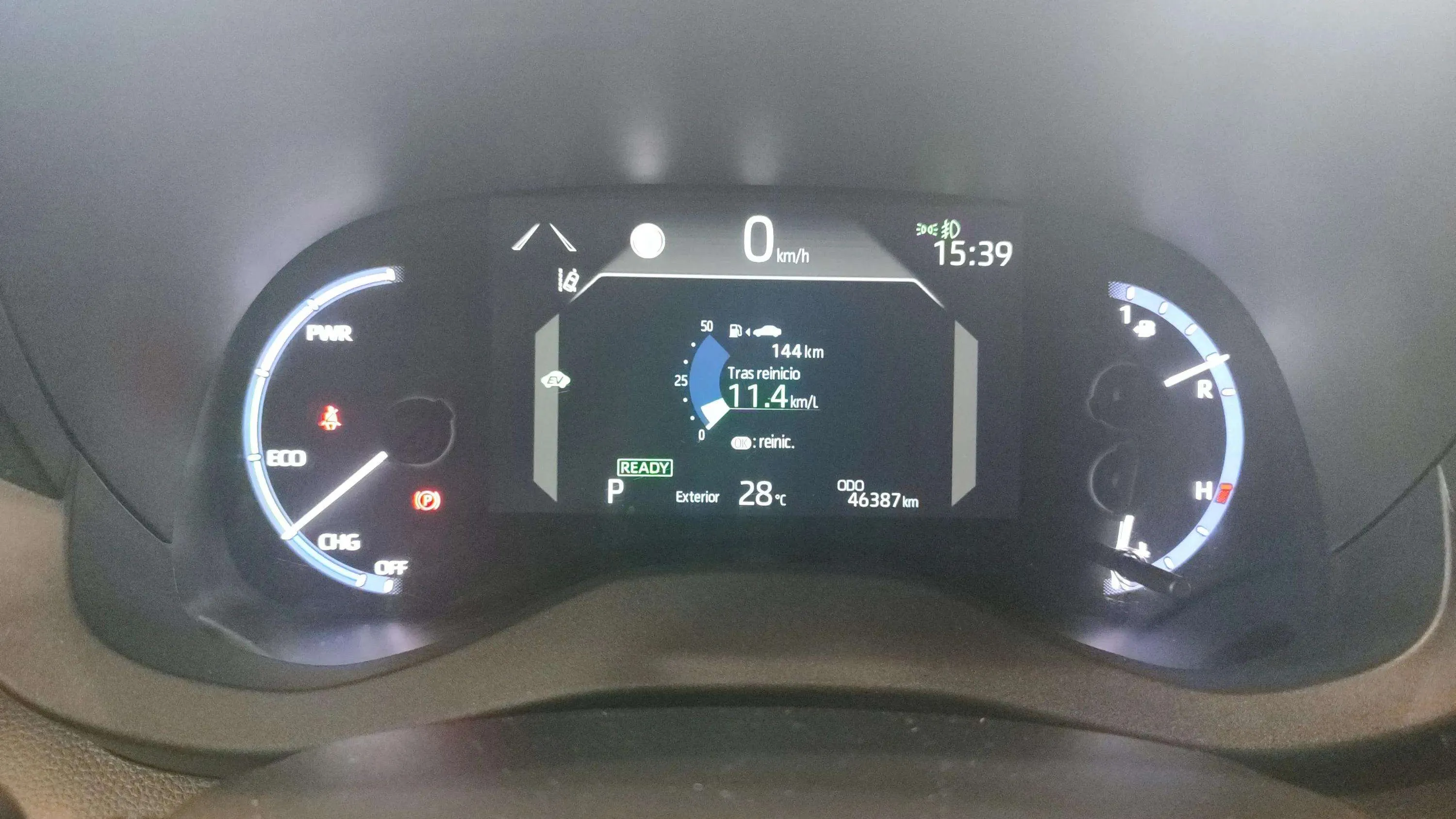 Toyota Yaris Cross 1.5 120H Active Tech - foto 12