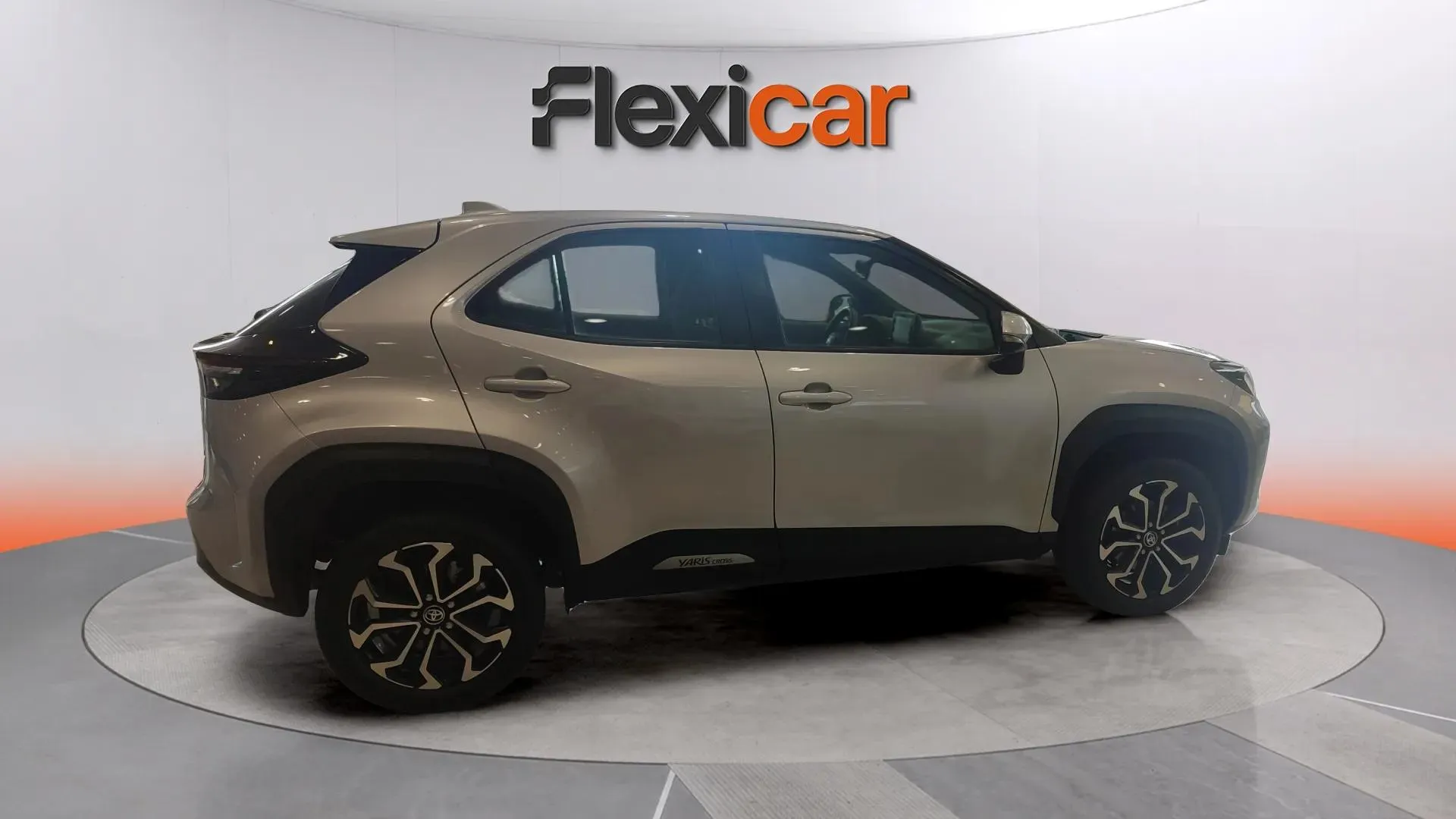 Toyota Yaris Cross 1.5 120H Active Tech - foto 5