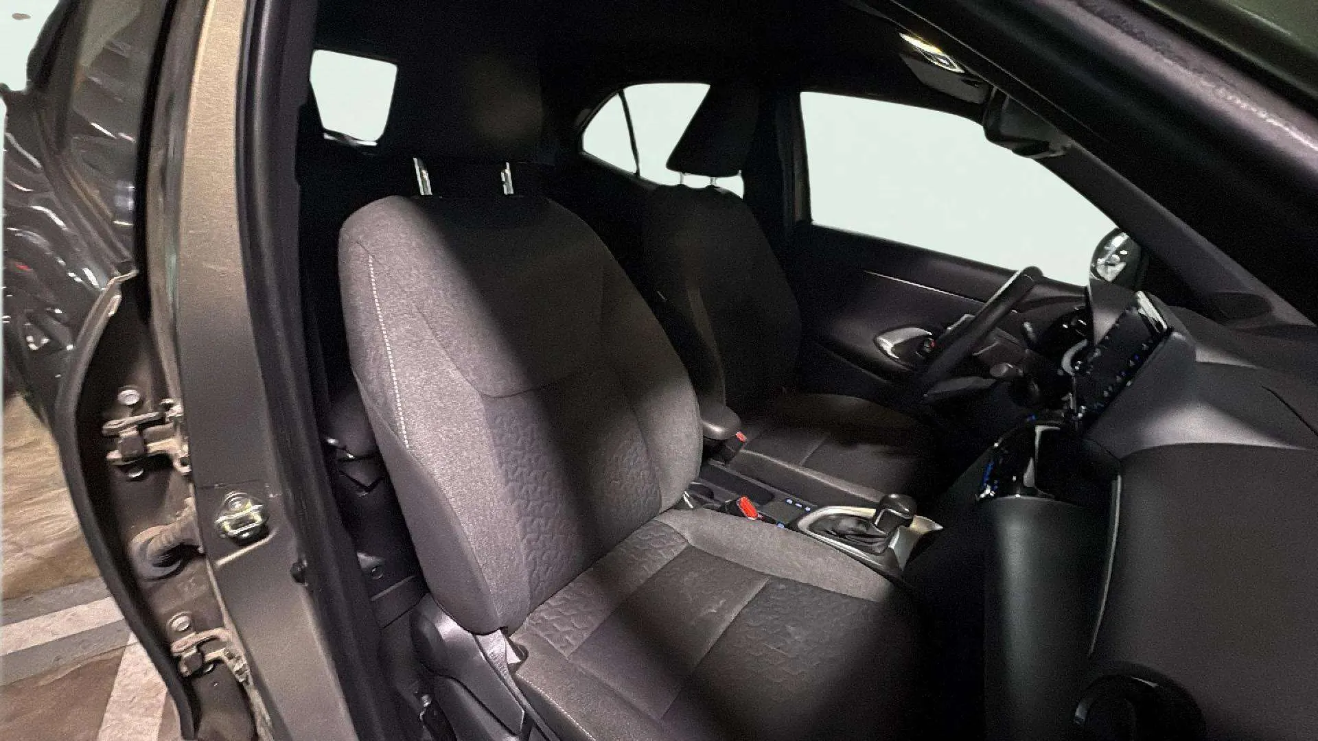 Toyota Yaris Cross 1.5 120H Active Tech - foto 8