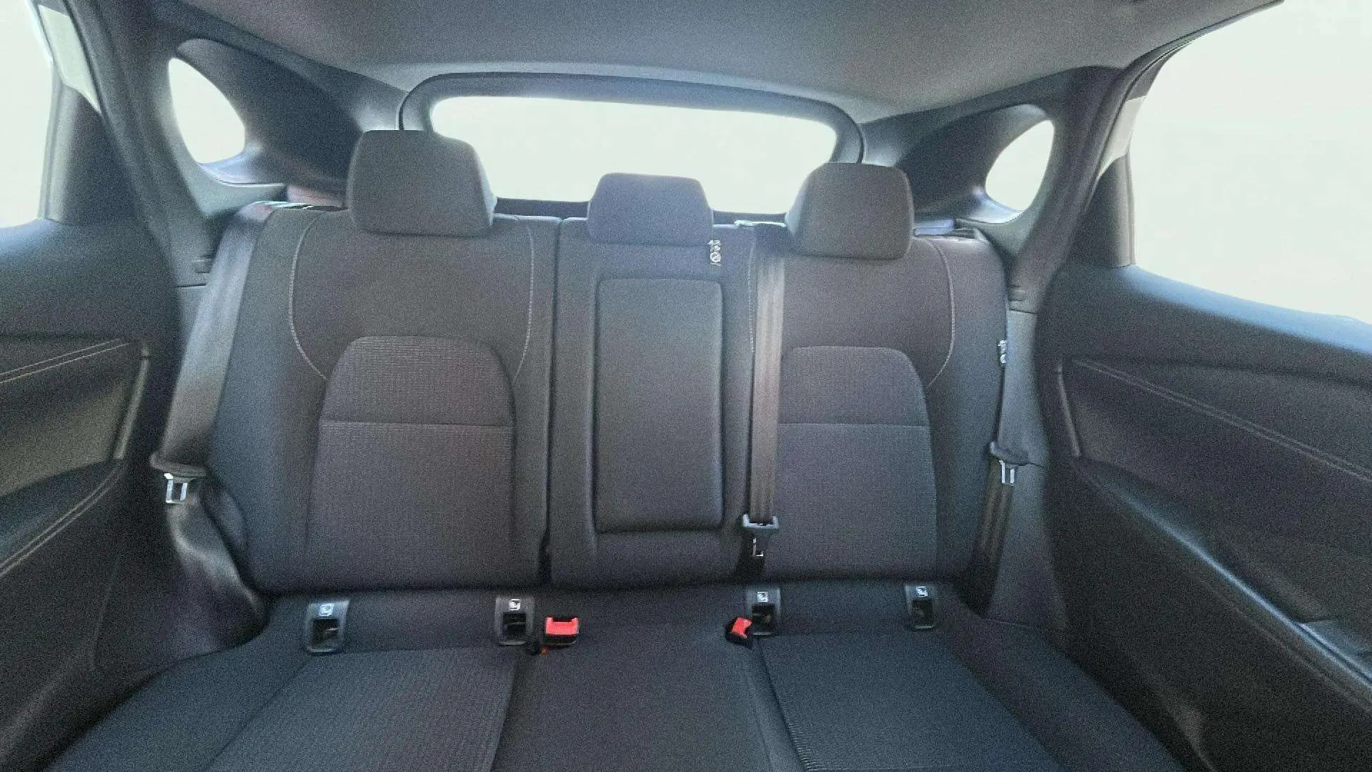 Nissan Qashqai DIG-T mHEV 4x2 Acenta - foto 12