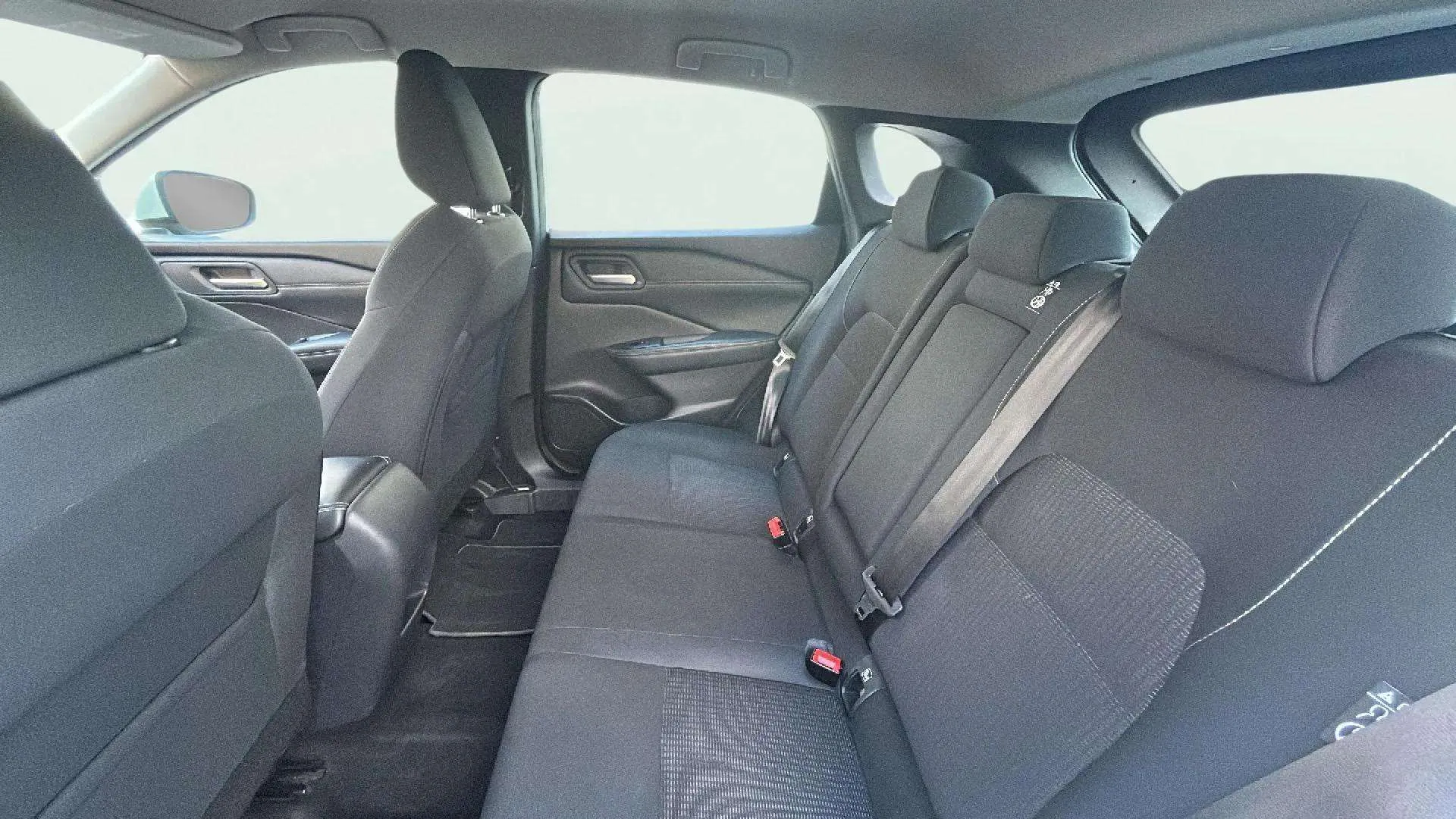Nissan Qashqai DIG-T mHEV 4x2 Acenta - foto 23