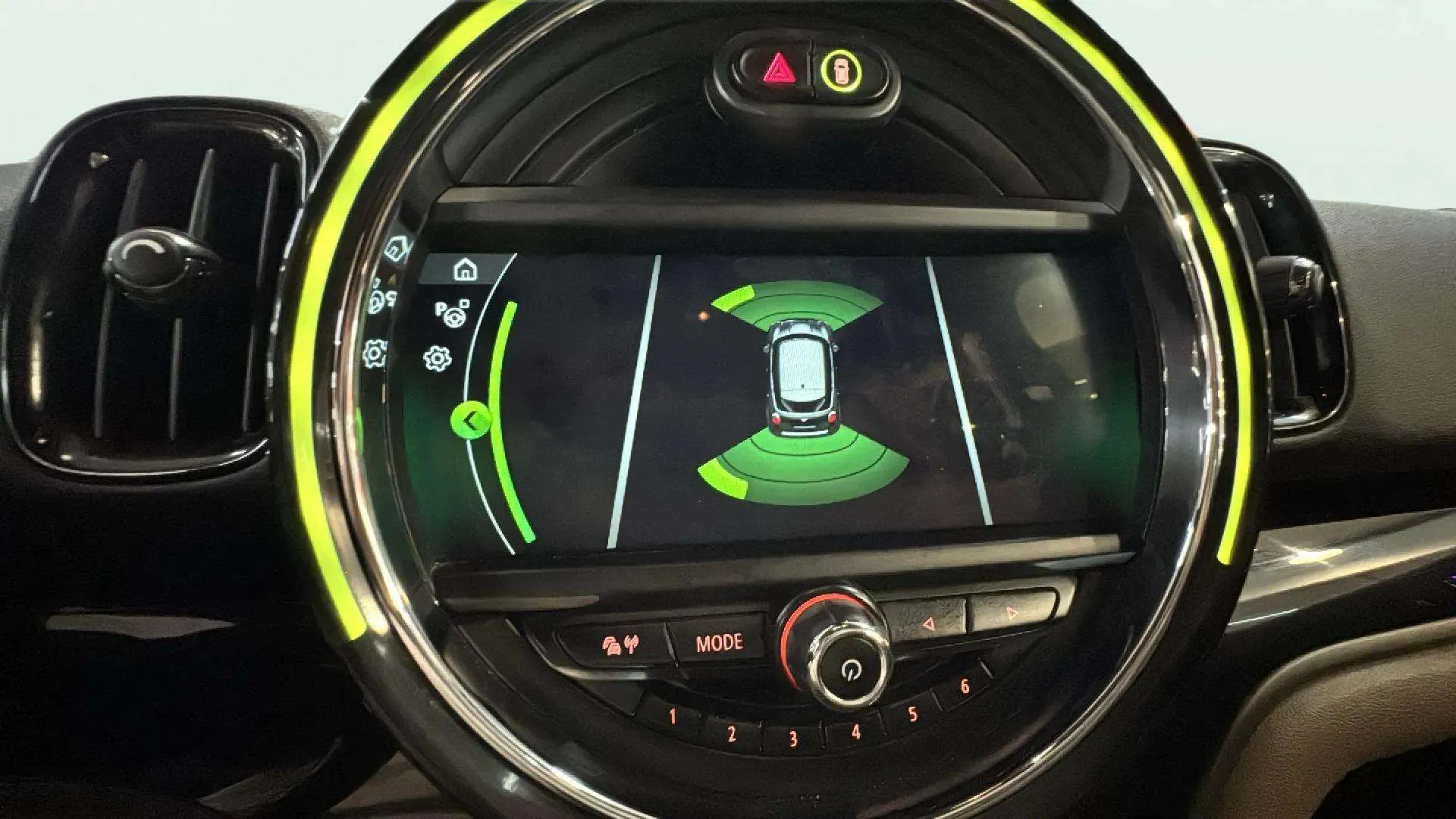 MINI Countryman Cooper SD ALL4 - foto 17