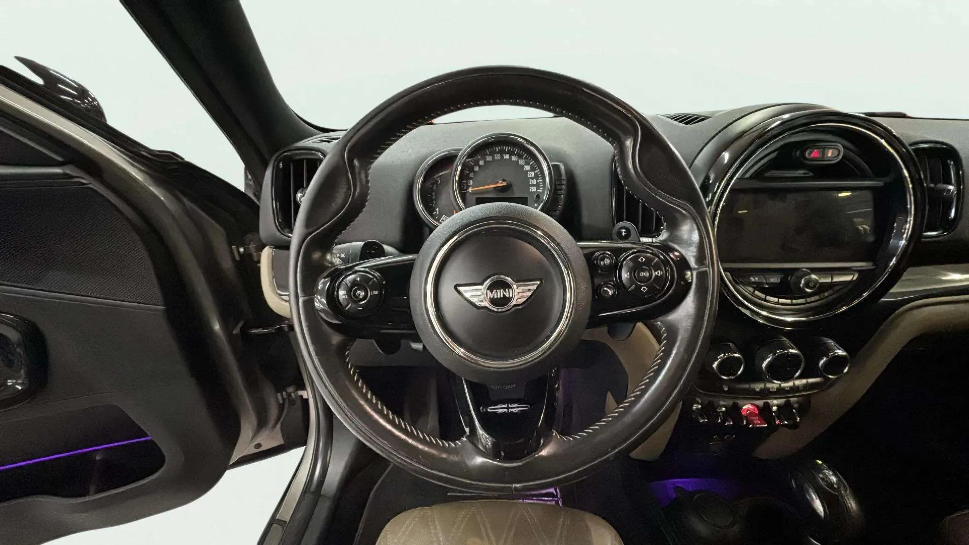 MINI Countryman Cooper SD ALL4 - foto 8