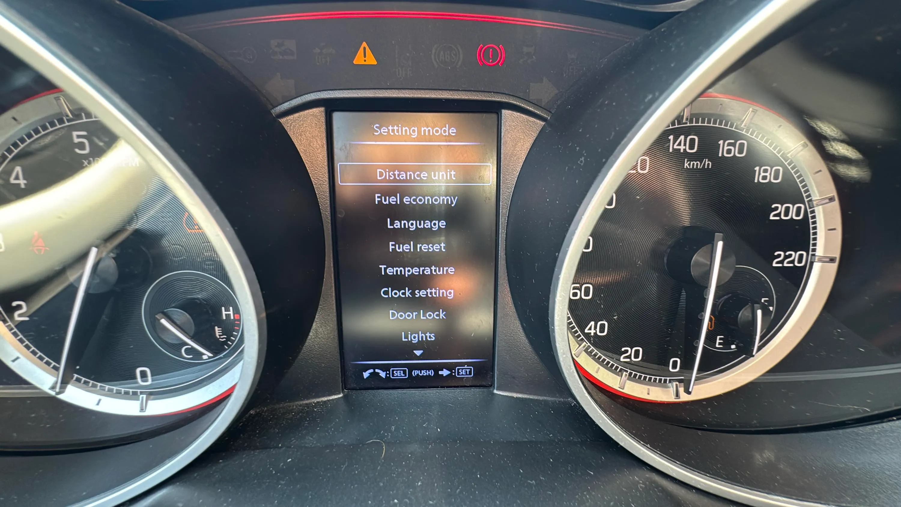 Suzuki Swift 1.2 GLE Mild Hybrid 4WD - foto 25